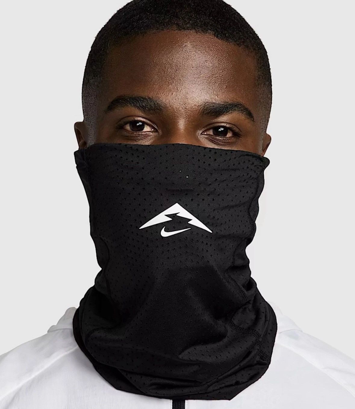 Nike NEW Nike Trail Neck Wrap Face mask Running Hiking - Black - Size ONE SIZE - 2 Thumbnail
