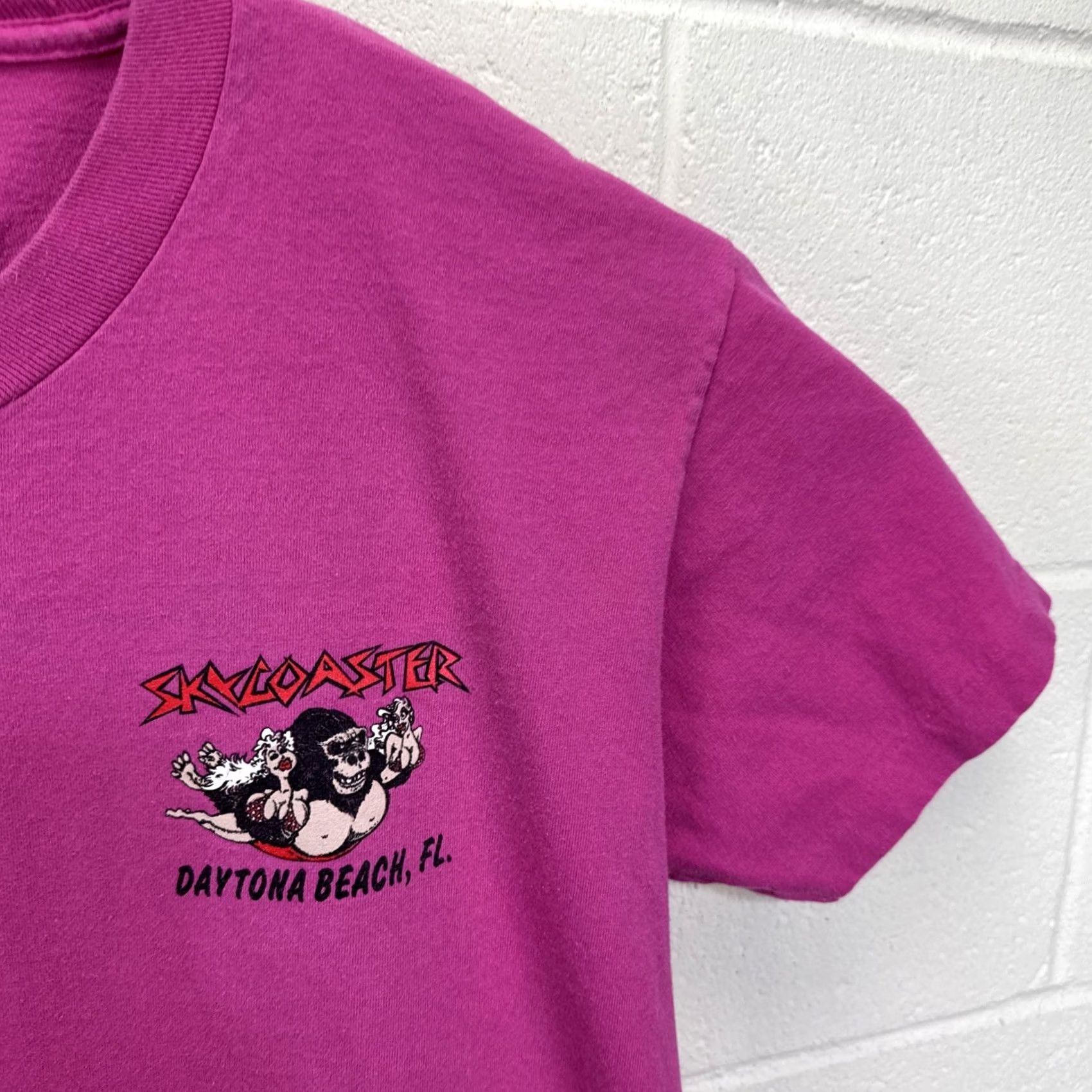 Anvil Vintage Skycoaster Daytona Florida Roller coaster Shirt Pink Large King Kong Size US L / EU 52-54 / 3 - 7 Thumbnail