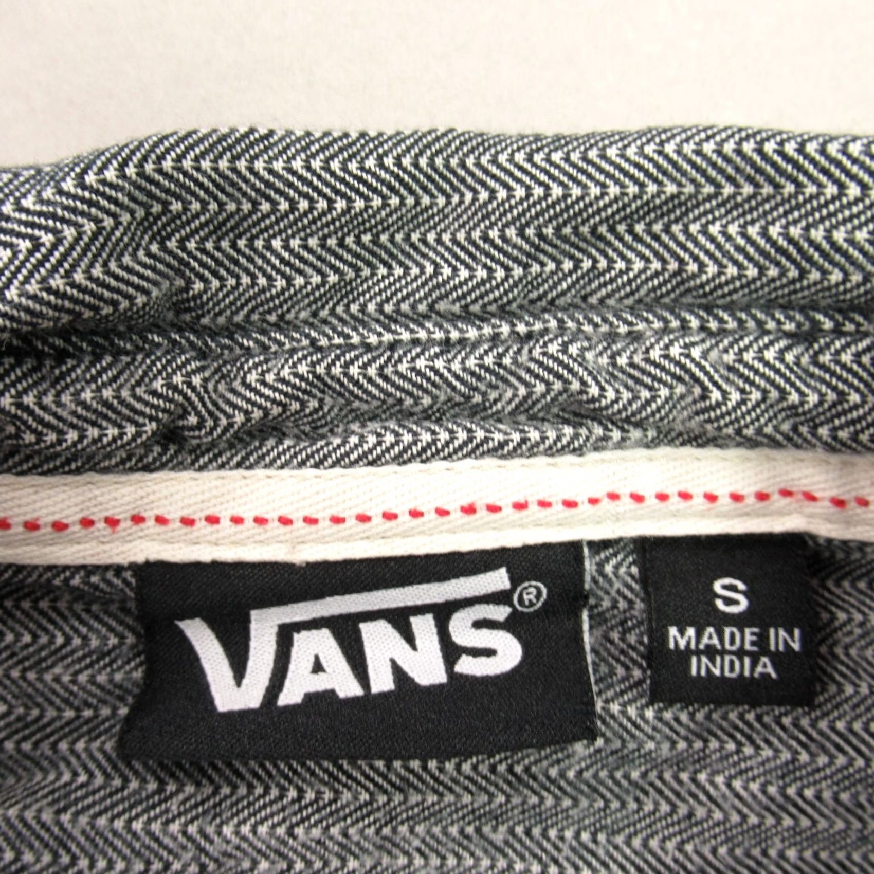 Vans VANS Shirt Mens Small Long Sleeve Pockets Button Front Lightweight Gray Size US S / EU 44-46 / 1 - 4 Thumbnail