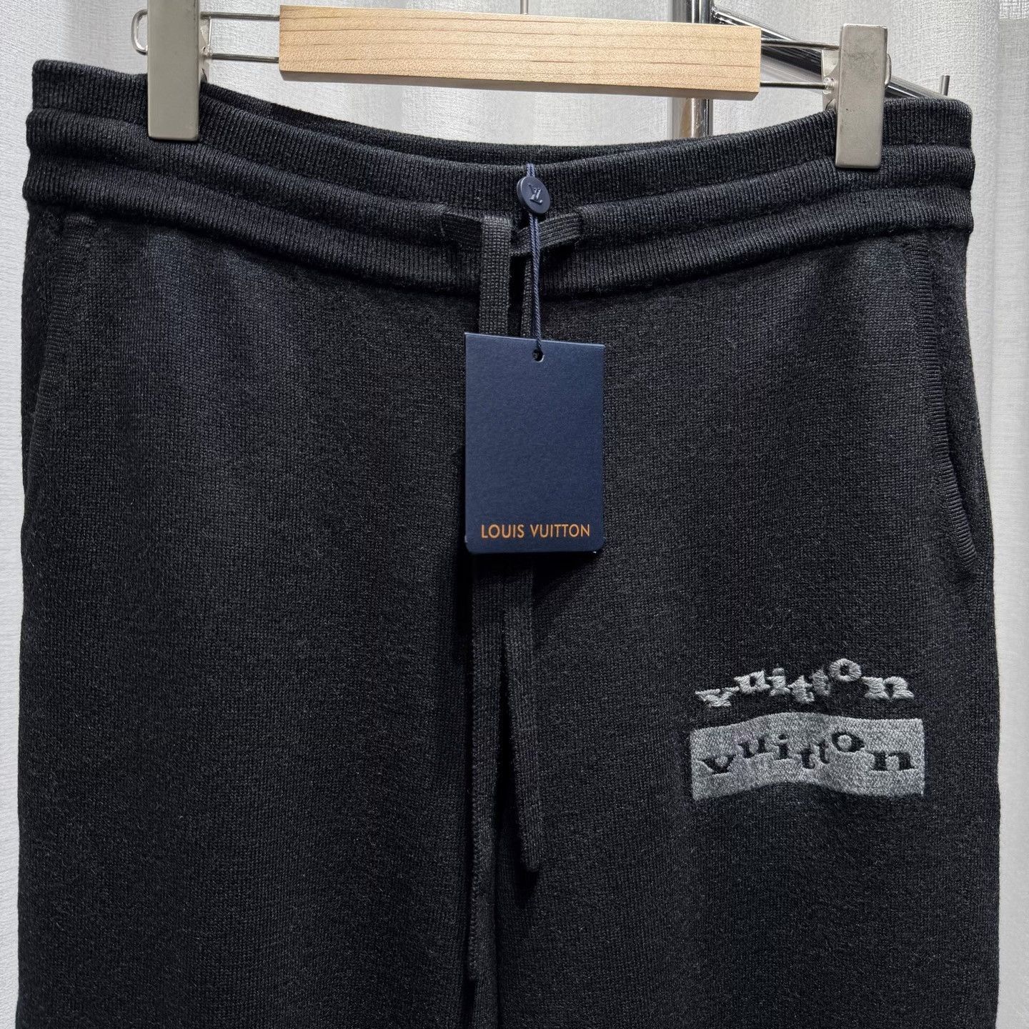 Louis Vuitton Louis Vuitton Knit Logo Sweatpants Size US 30 / EU 46 - 3 Thumbnail