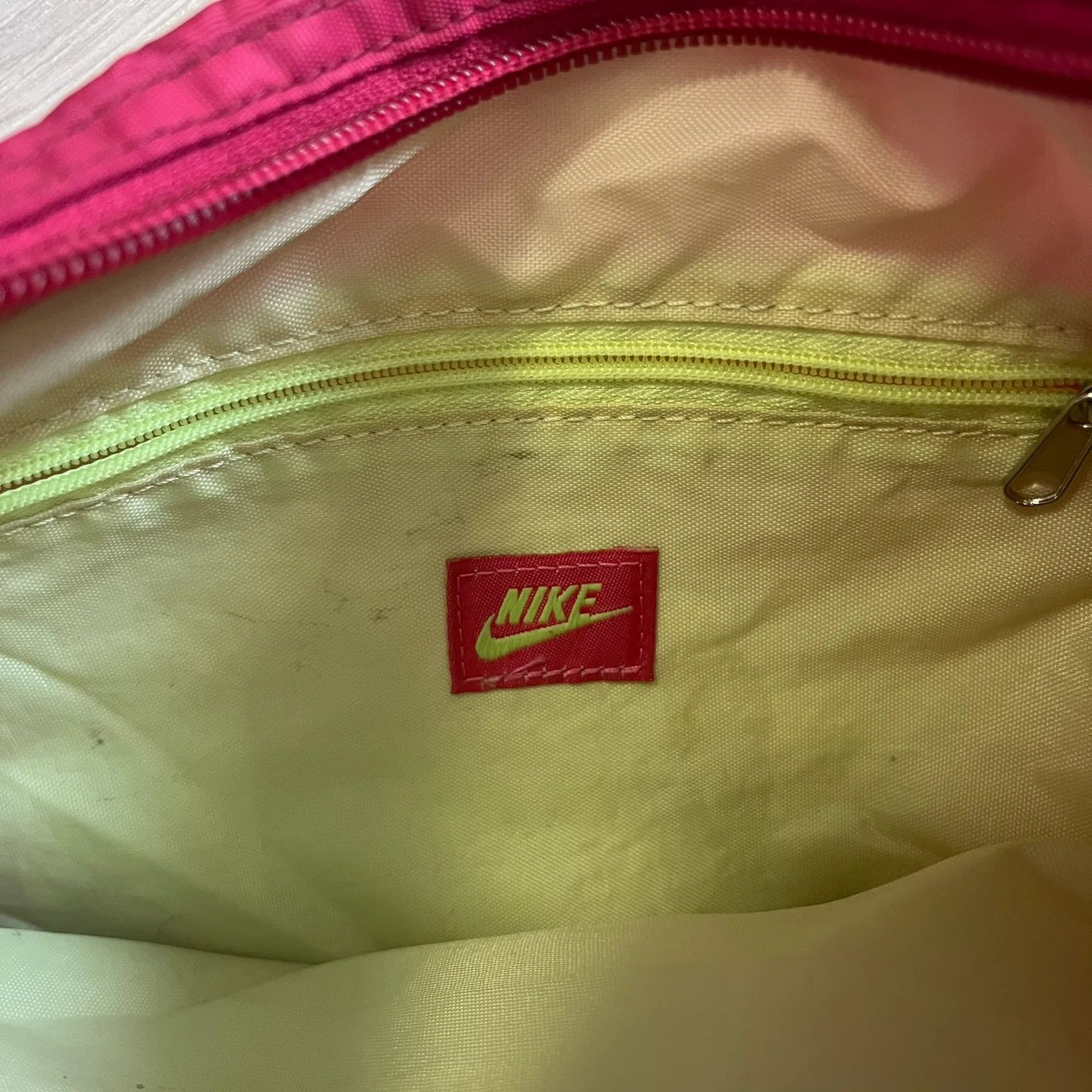 Nike vintage nike nylon sling bag pink Size ONE SIZE - 4 Thumbnail