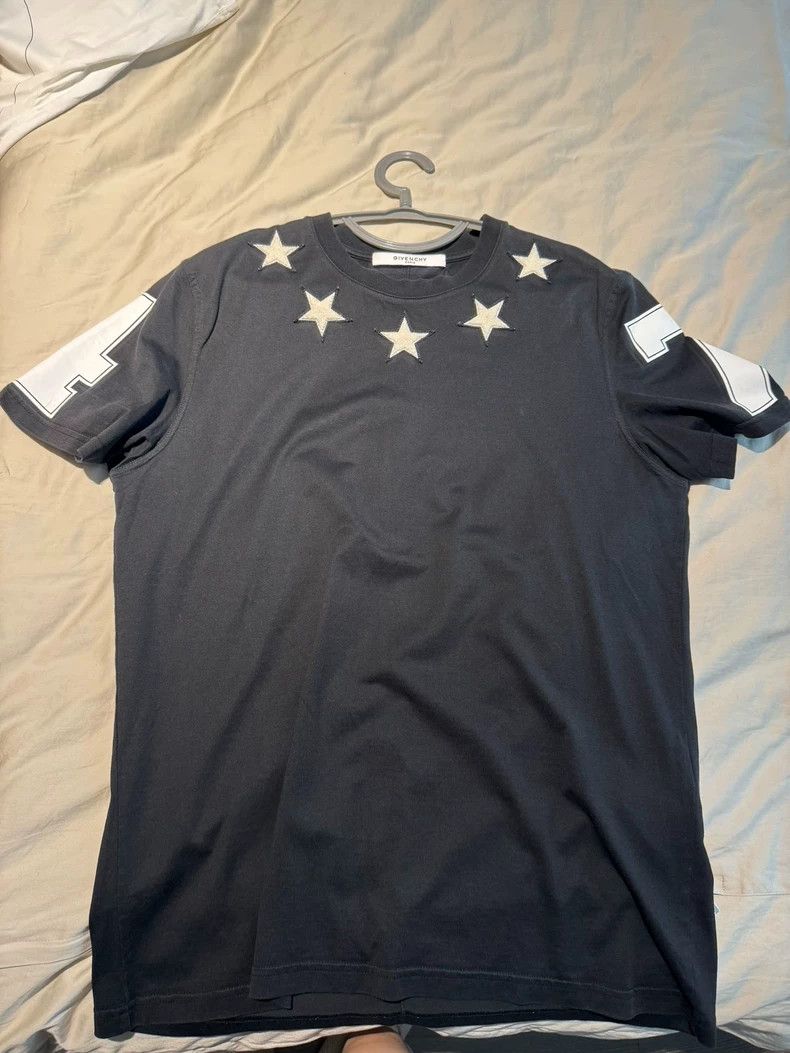 Givenchy Givenchy Five-Star Short Sleeve 2506-Nextarrow Size US L / EU 52-54 / 3 - 1 Thumbnail
