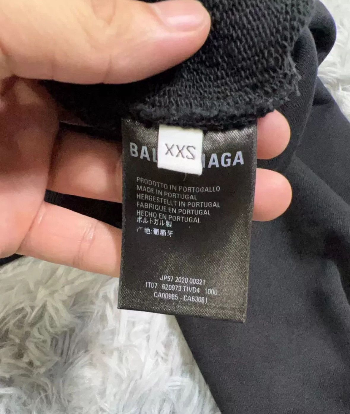 Balenciaga balenciaga Sweater 2410-Nextarrow Size US XXS / EU 40 - 6 Thumbnail