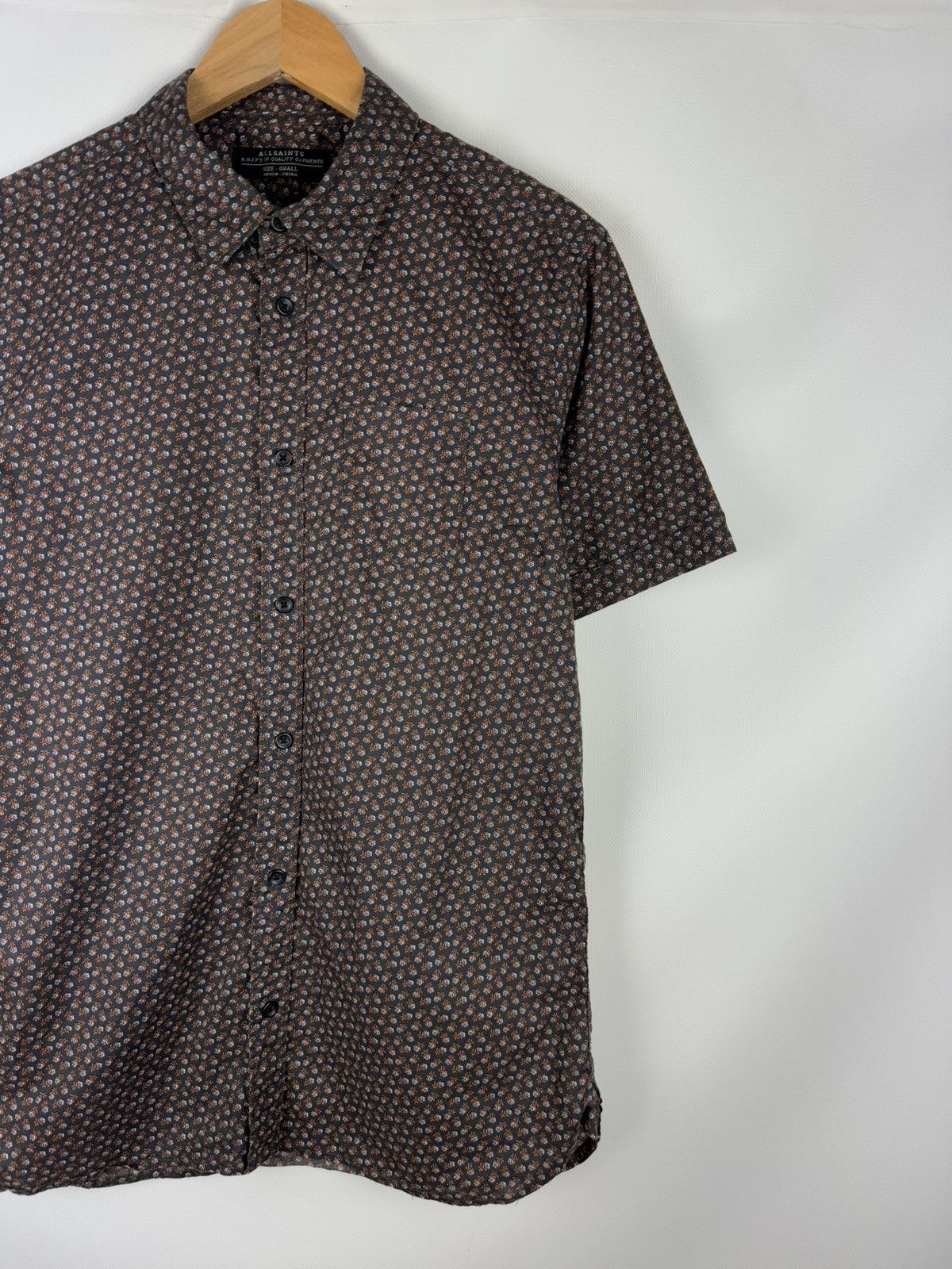 Allsaints Allsaints Hibiscus SS Overprinted Hawaiian Button Up Shirt Size US S / EU 44-46 / 1 - 3 Thumbnail