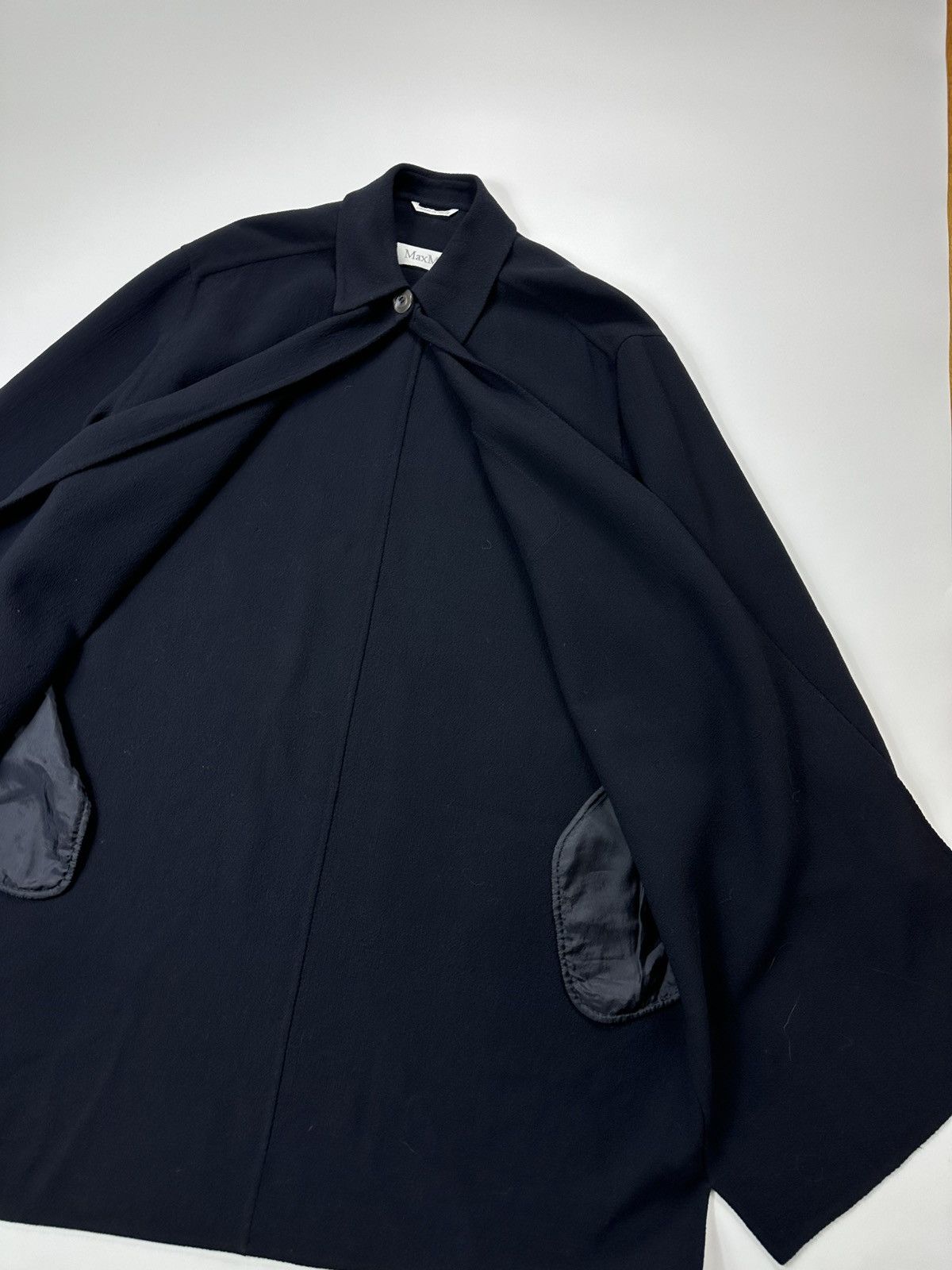 Max Mara Max Mara Wool Navy Cape Size L / US 10 / IT 46 - 10 Thumbnail