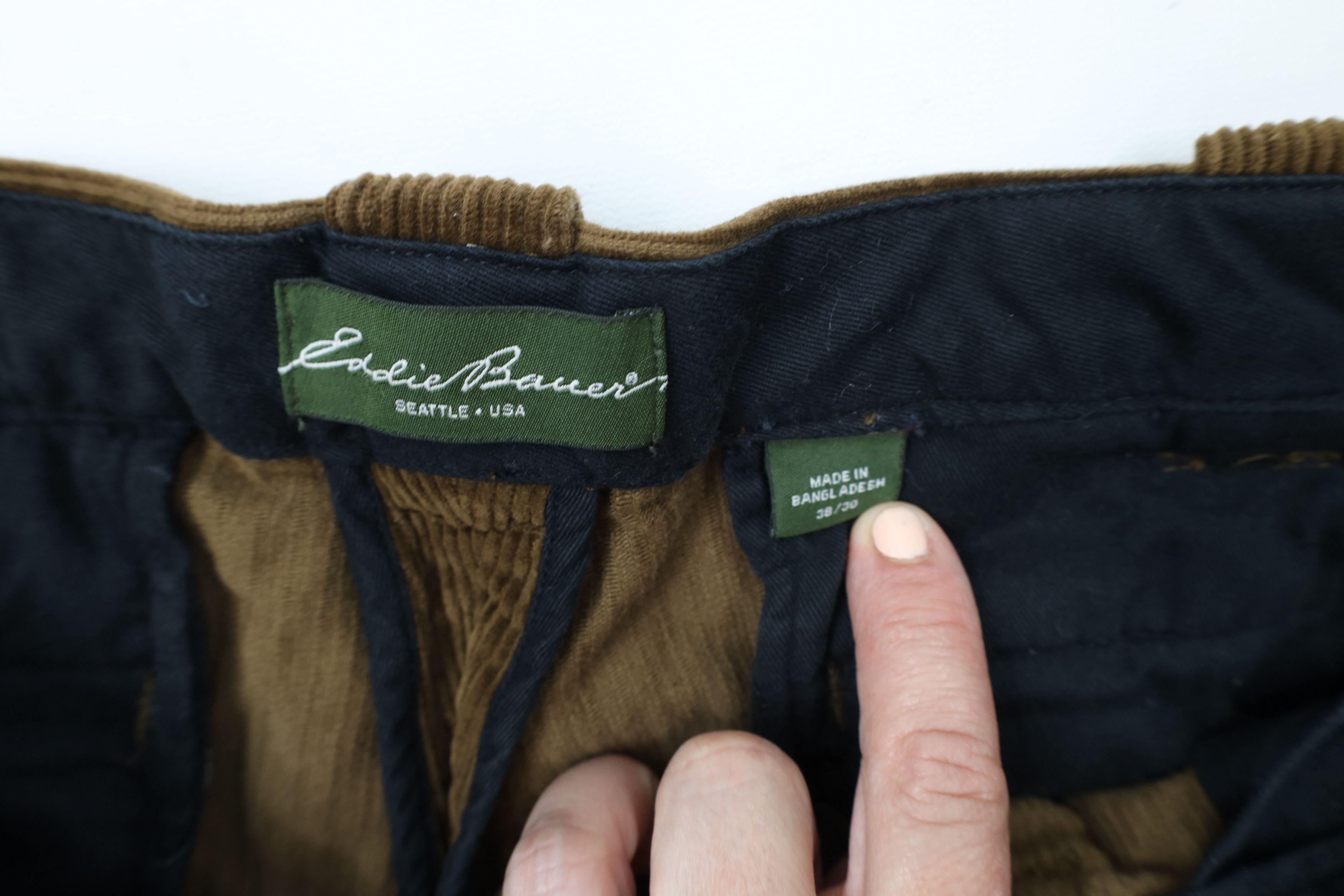 Eddie Bauer × Vintage Vintage Eddie Bauer Wide Leg Corduroy Chino Pants Brown Size US 38 / EU 54 - 8 Thumbnail