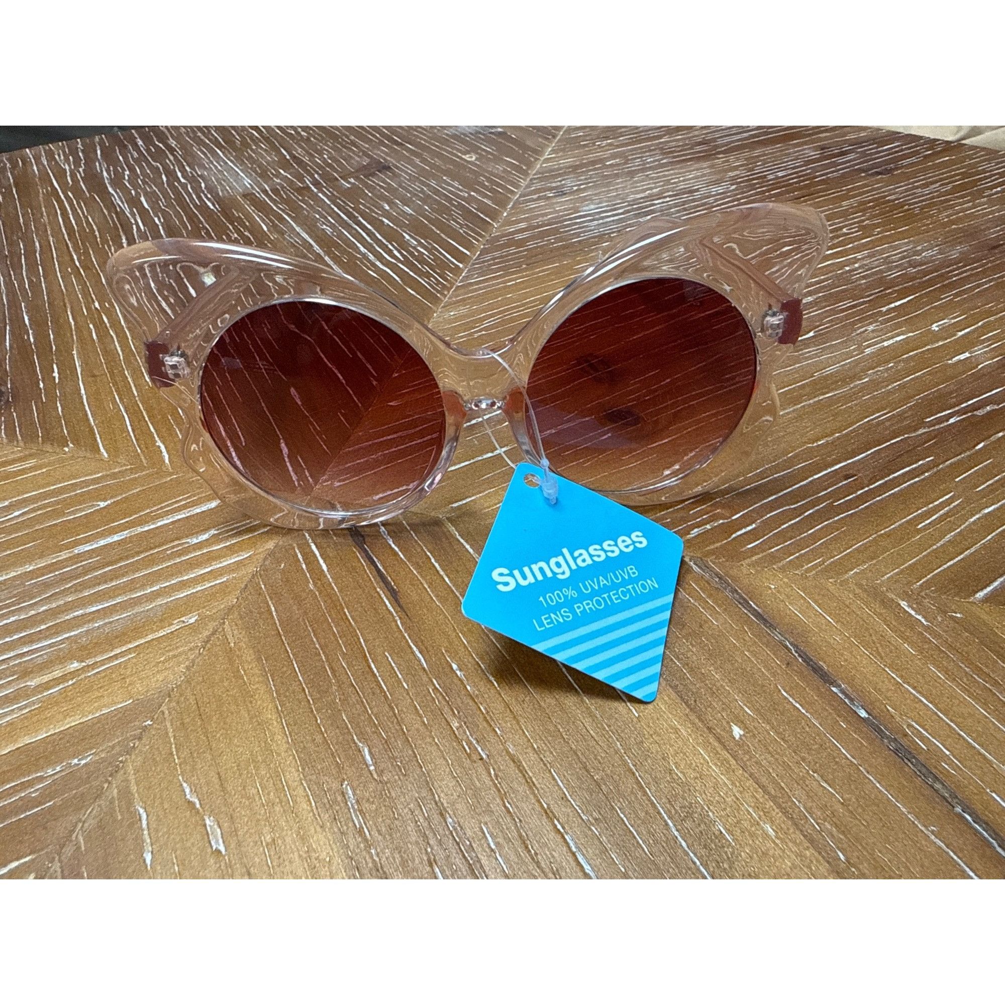 Foster Grant Oversized Cat-Eye Sunglasses With Pink Transparent Frames & Size ONE SIZE - 1 Thumbnail