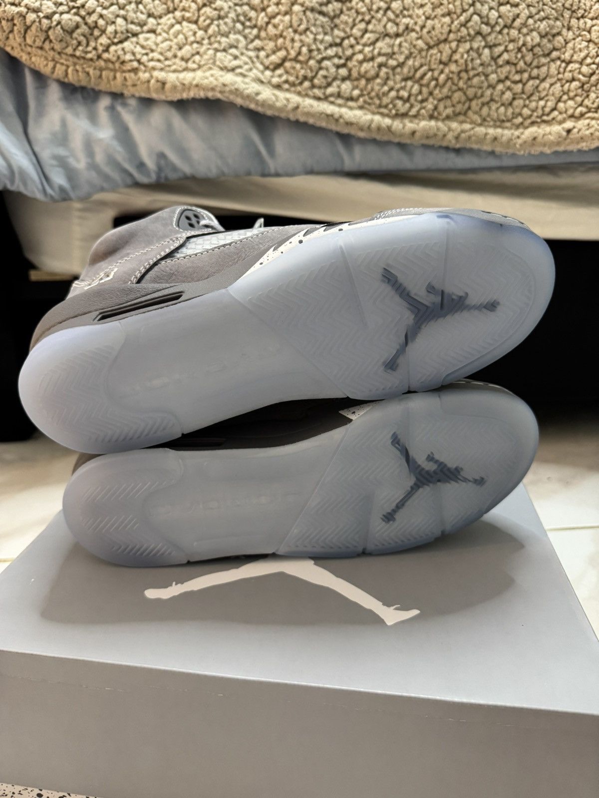 Jordan Brand Jordan 5 Retro Wolf Grey 2026 GS Size 7Y DS Size US 7 / EU 40 - 7 Thumbnail