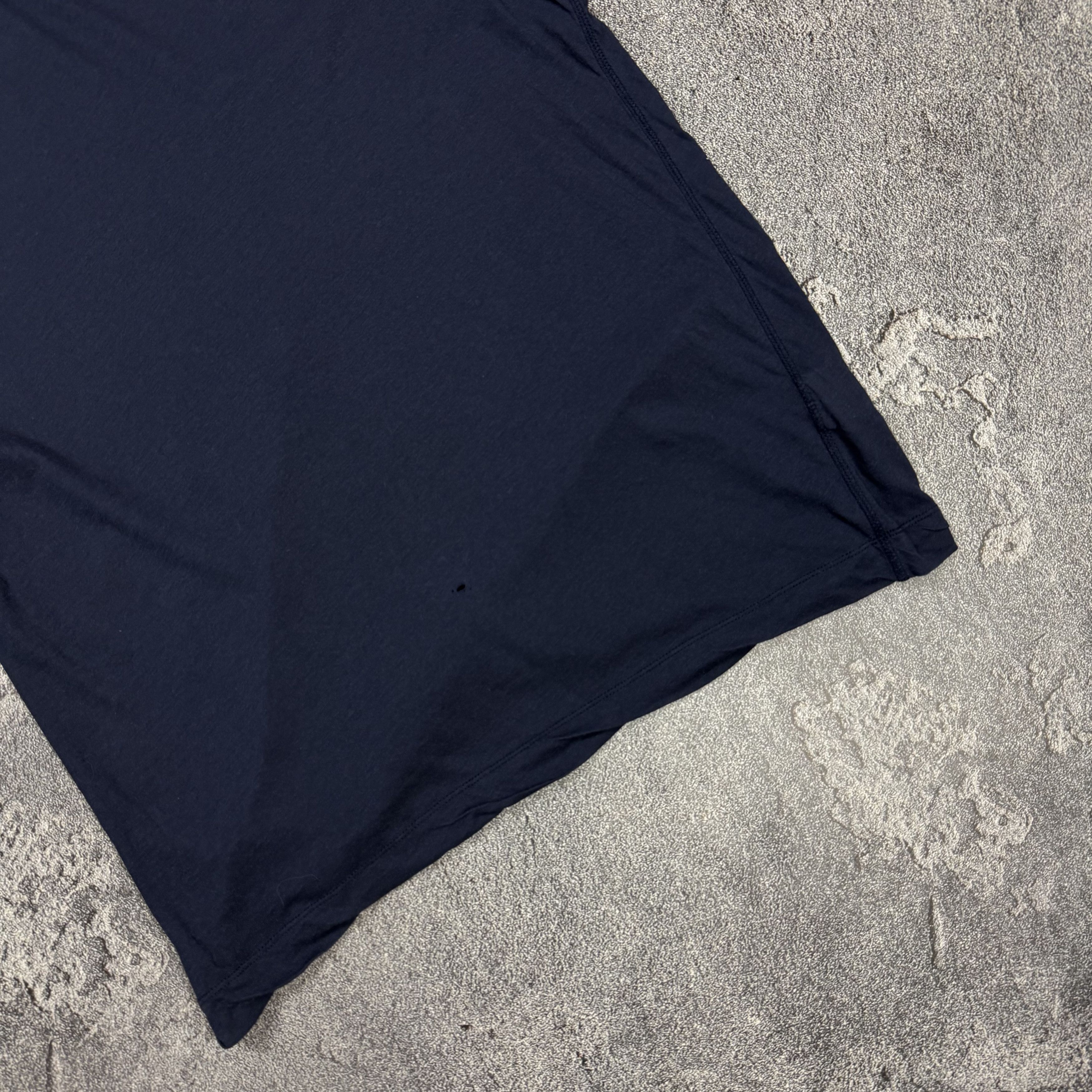 Dries Van Noten Dries van notenLightweight navy tee shirt size L Size US L / EU 52-54 / 3 - 5 Thumbnail