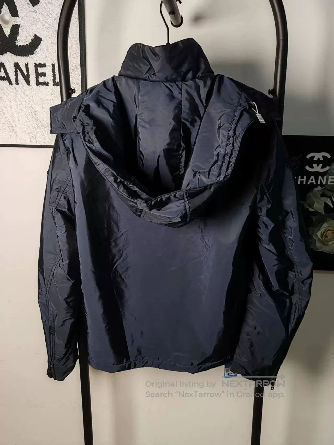 Prada Prada Nylon Jacket with Metal Triangle Logo. Size US M / EU 48-50 / 2 - 2 Thumbnail
