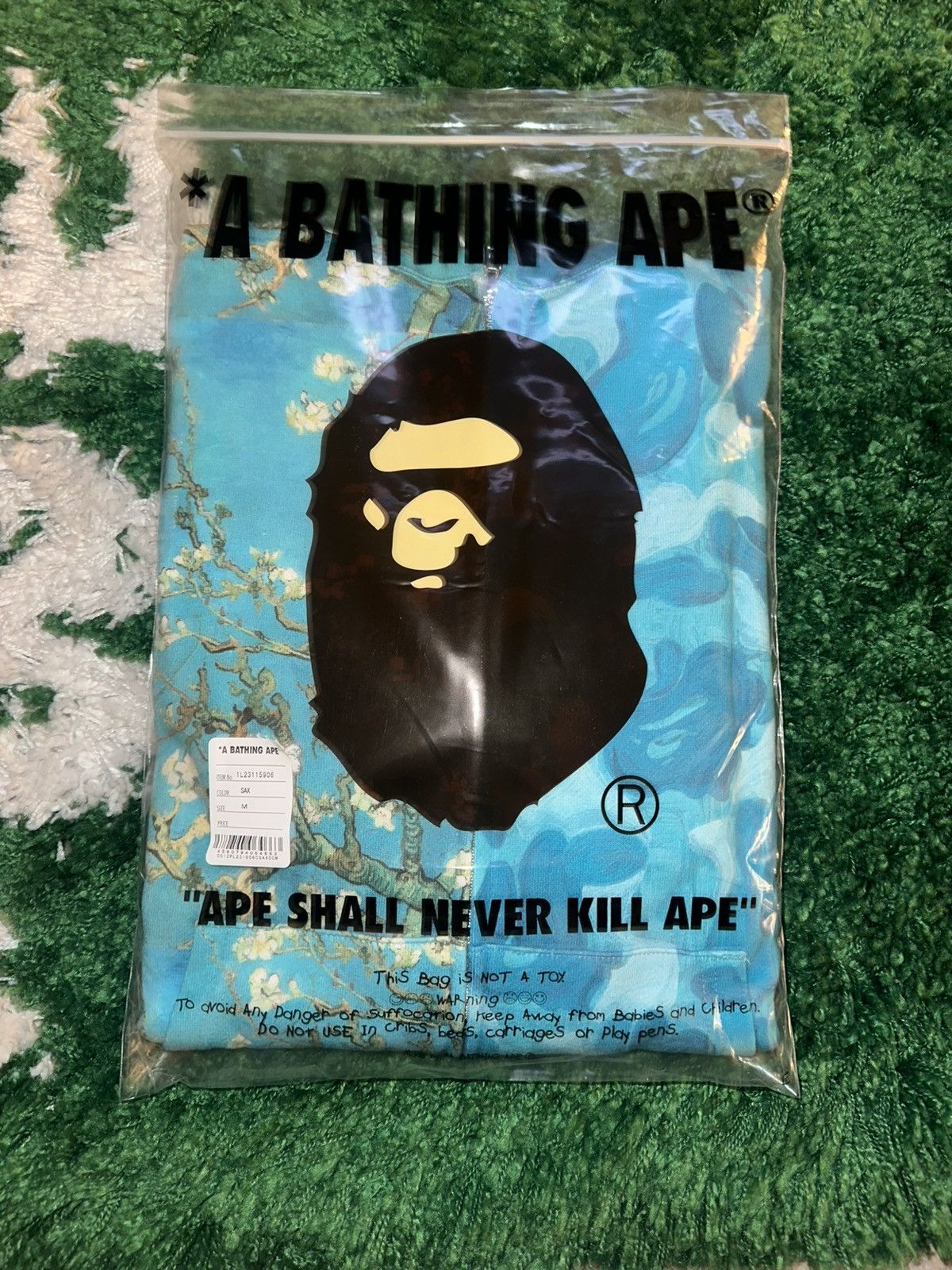 Bape Bape x Van Gogh museum Shark hoodie Size US M / EU 48-50 / 2 - 1 Thumbnail