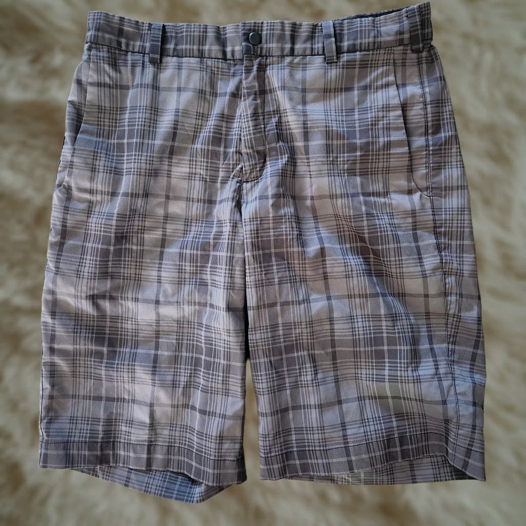 Nike Nike Golf Tour Performance Dri-Fit Mens Golf Shorts Plaid Sz 32 Gray Black Casual Shorts Mens 32 Nike Golf Size US 32 / EU 48 - 1 Thumbnail