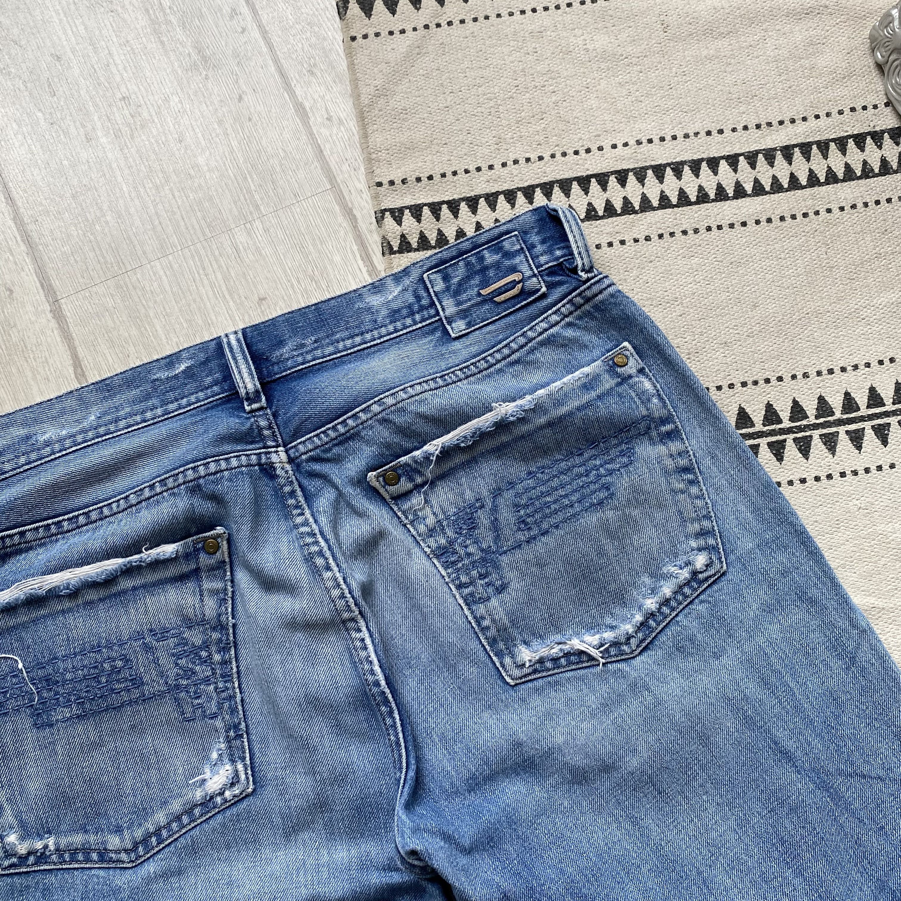 Diesel Vintage Diesel denim shorts Distressed jeans Y2K Size US 34 / EU 50 - 3 Thumbnail