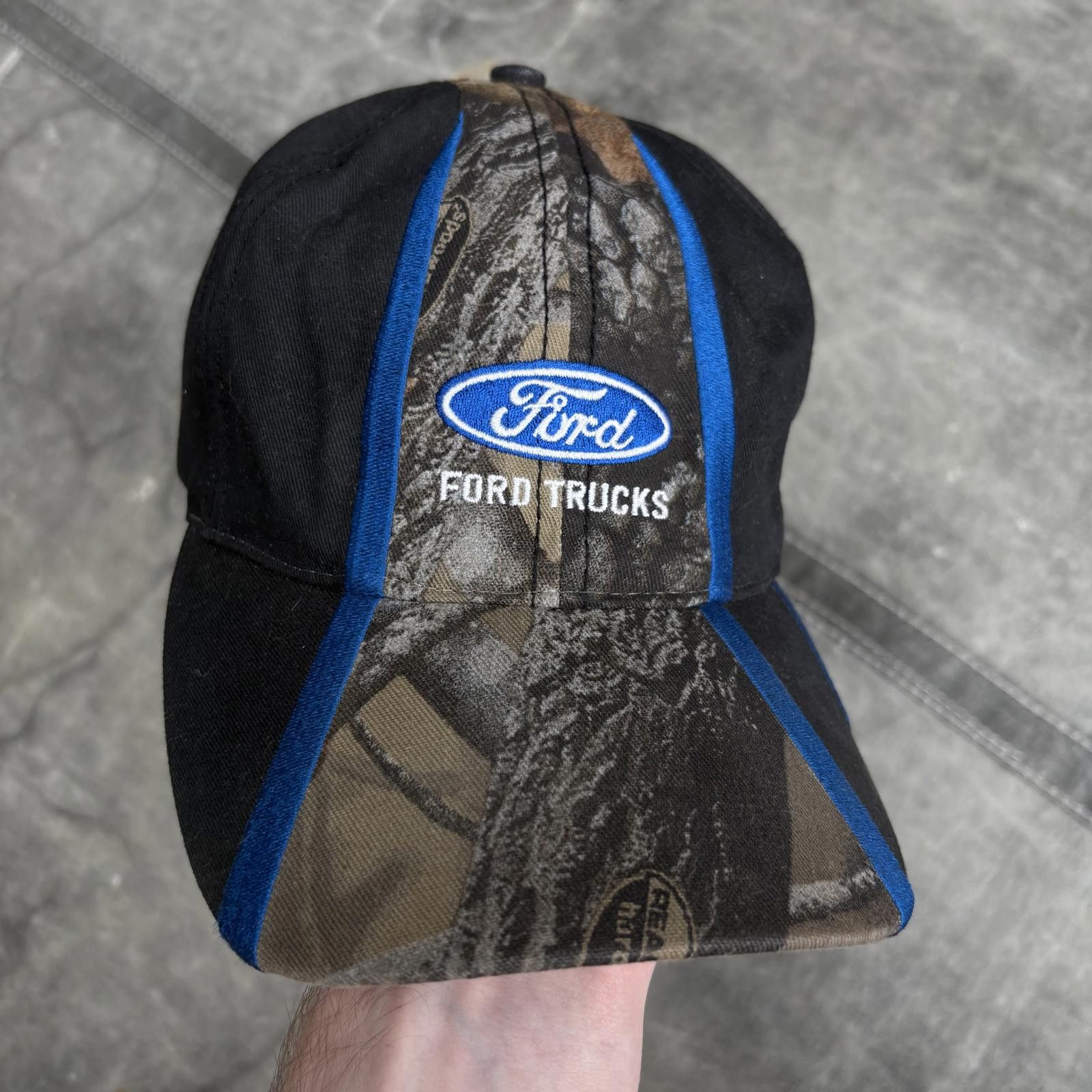 Ford Vintage Y2K Ford Trucks Realtree Hardwoods Camo Grunge Hat Size ONE SIZE - 1 Thumbnail
