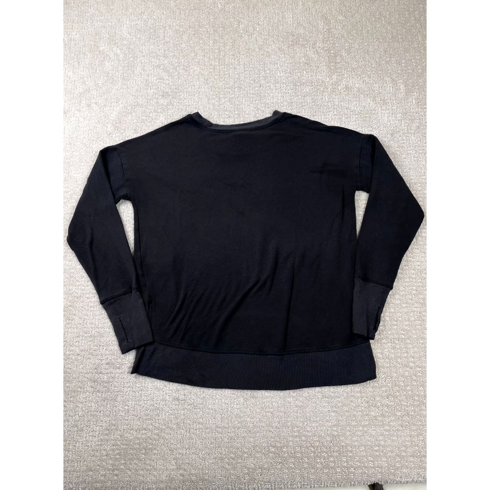 Athleta Athleta Sweatshirt Womens XS Black Pullover Long Sleeve Logo Stretch Activewear Regular Fit Size XS / US 0-2 / IT 36-38 - 5 Thumbnail