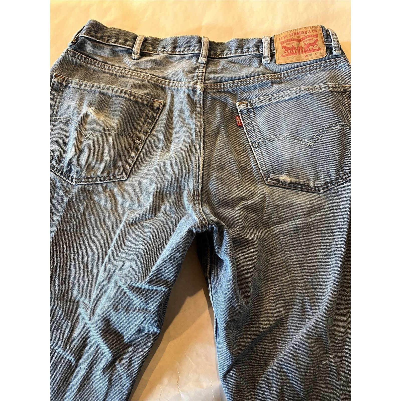 Levi's Levi’s 550 Mens 38x31 Relaxed Straight Outdoor Denim Jeans Size US 38 / EU 54 - 13 Thumbnail