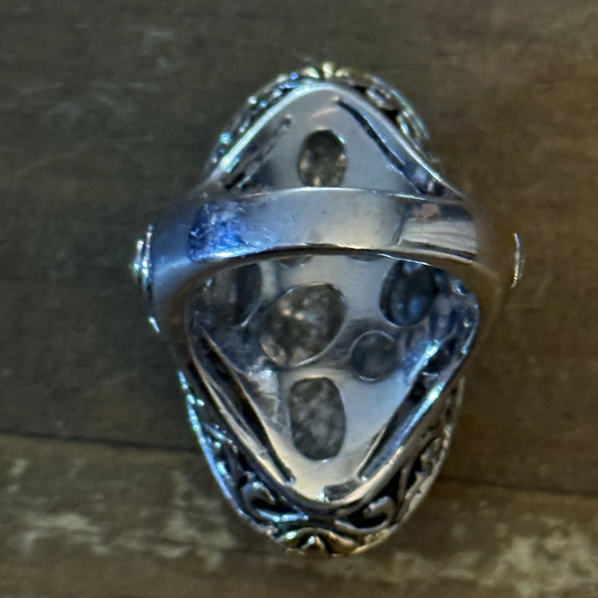 Other Large two tone hammered oval filigree ring Size ONE SIZE - 7 Thumbnail