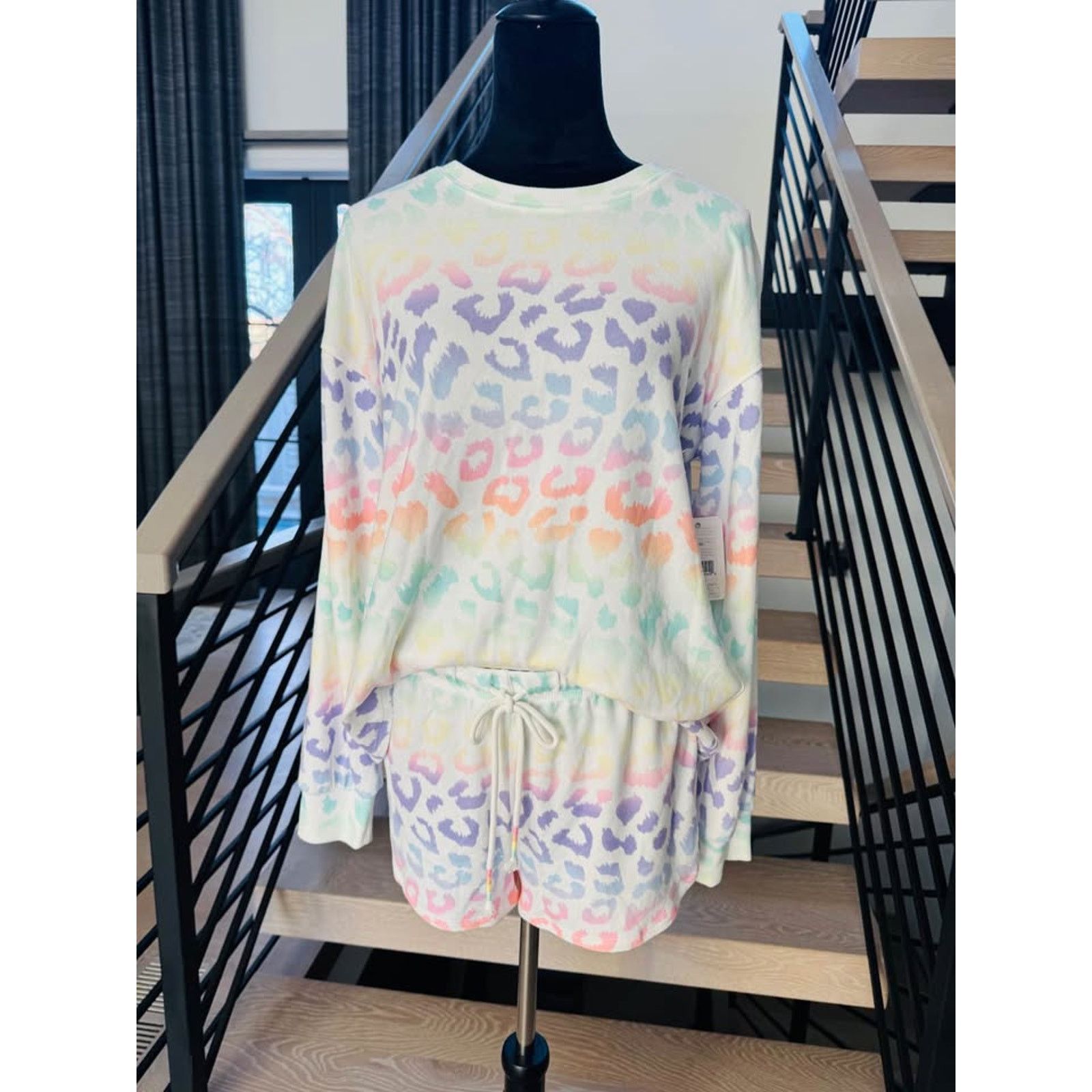 Other Rainbow Pastel Leopard Loungewear Set M. Brand new with tags Size M / US 6-8 / IT 42-44 - 1 Thumbnail