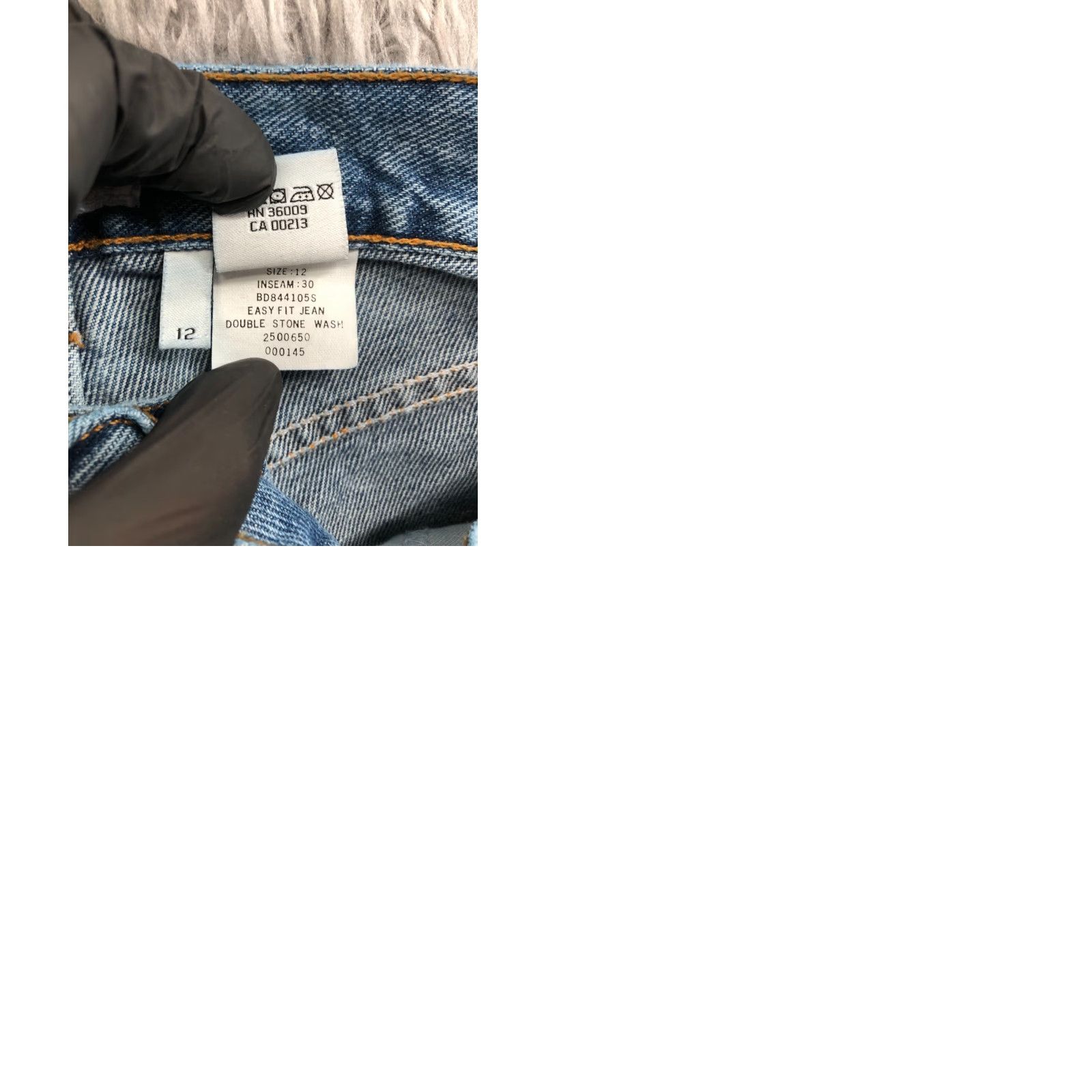 Calvin Klein Calvin Klein High Rise Mom Jeans Womens Blue Stone Wash Size 12 Easy Fit Size 34" / US 12 / IT 48 - 9 Thumbnail