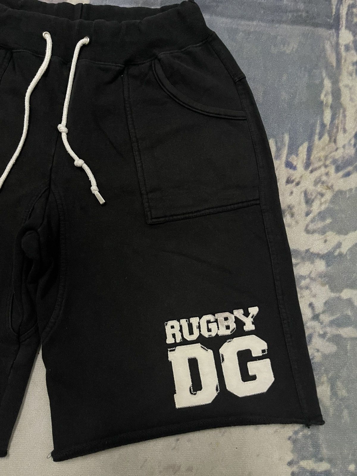 Dolce & Gabbana 2000s DOLCE & GABBANA ITALIA RUGBY CHOPPED SHORT PANT Size US 30 / EU 46 - 5 Thumbnail