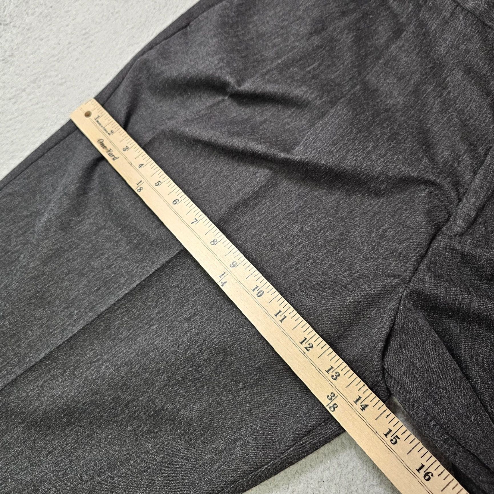 Dockers Dockers GoKhaki Pants Mens 38x32 Gray Pleated Cuffed Stain Defender Classic Fit Size US 38 / EU 54 - 6 Thumbnail
