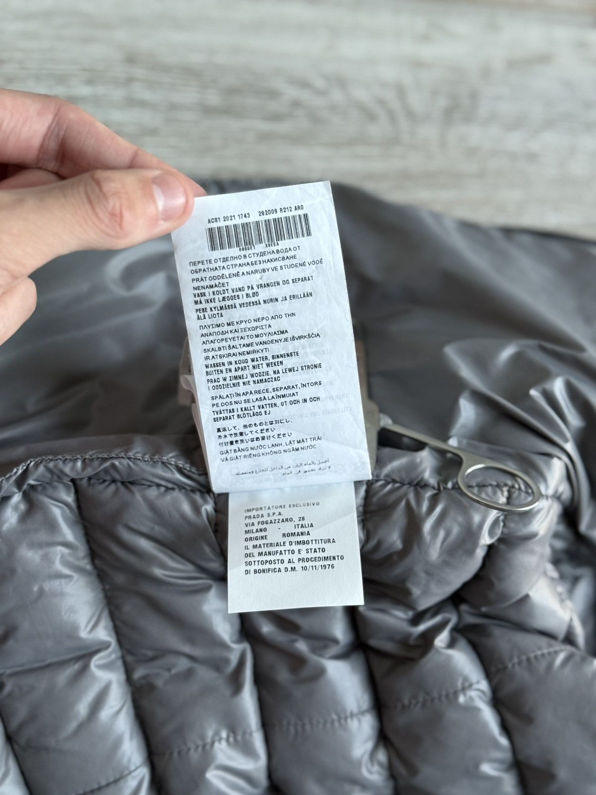 Prada Prada Nylon Hooded Blue Down Badge Triangle Logo Jacket Size XS / US 0-2 / IT 36-38 - 19 Thumbnail