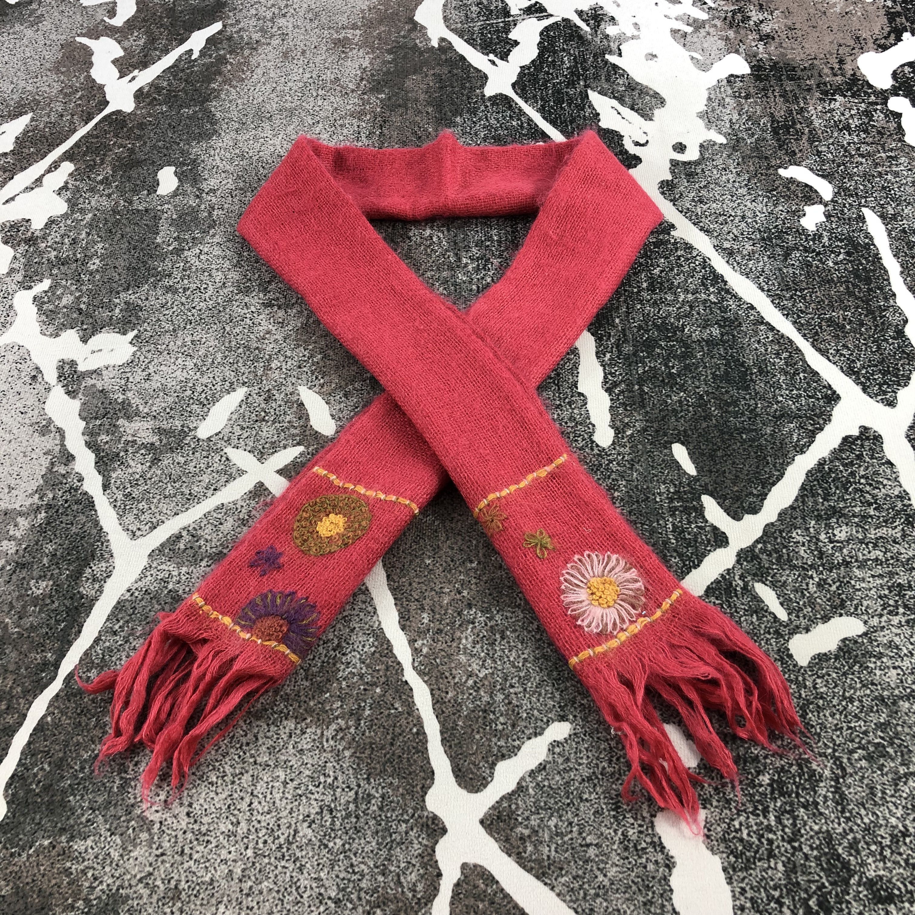Japanese Brand Elle Lumiere Floral Mohair Scarf Muffler V591 Size ONE SIZE - 1 Thumbnail