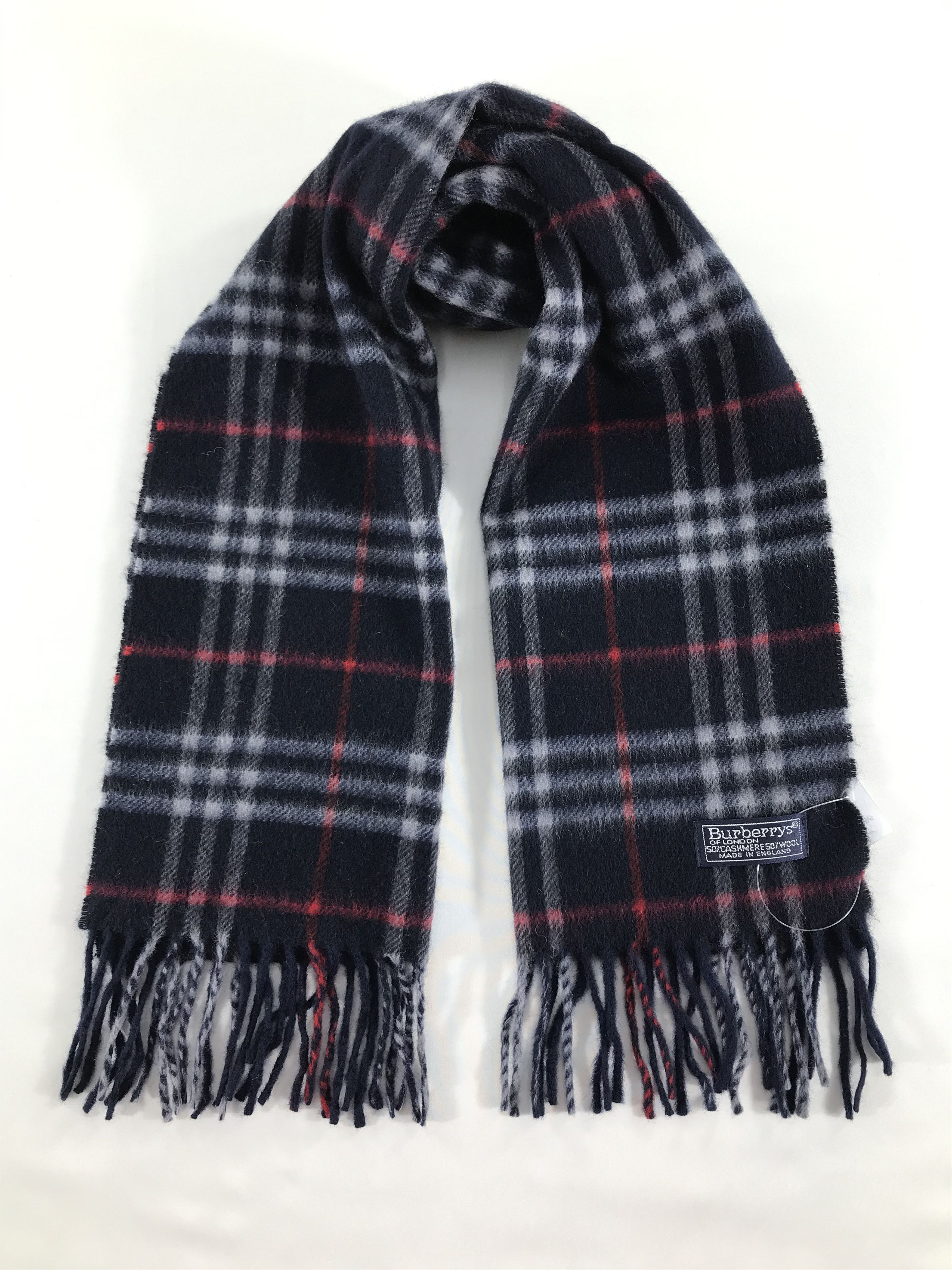 Burberry Vintage Burberry Scarf/Muffler/Neckwear MF1389 Size ONE SIZE - 1 Thumbnail