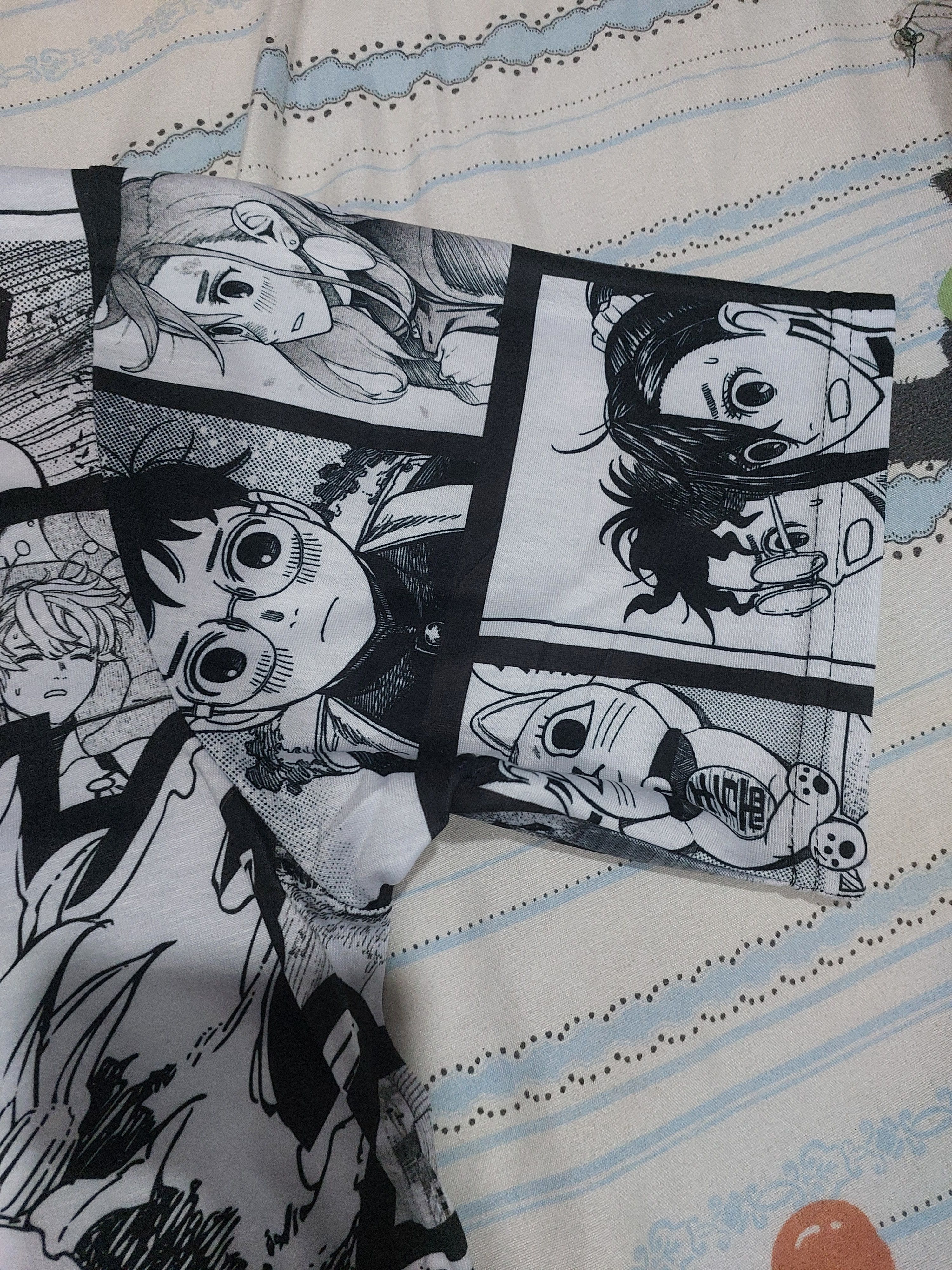 Anime DANDADAN ORIGINAL ARTWORK EXHIBITION GRAPHIC ANIME TSHIRT Size US XL / EU 56 / 4 - 9 Thumbnail