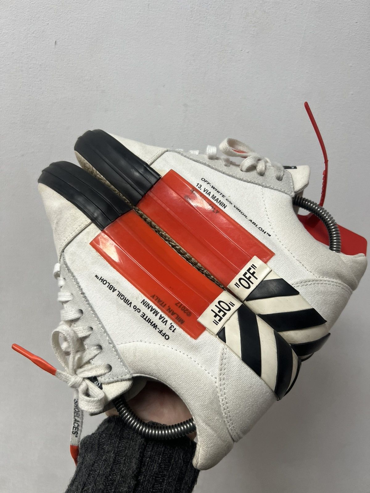 Off-White Off White Vulcanized Sneaker Shoes White Size US 5.5 / EU 38 - 13 Thumbnail