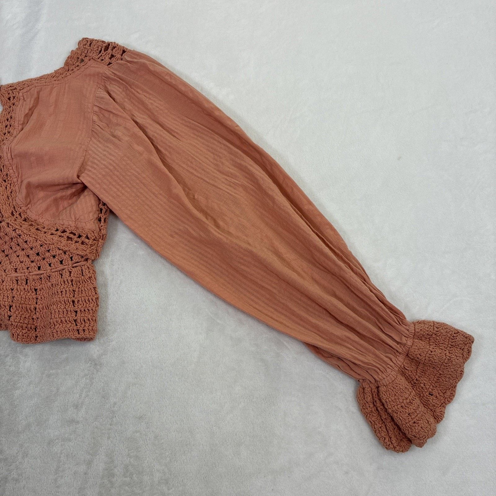 Free People Free People Crocheted Crop Bell Sleeve Boho Top Small Size S / US 4 / IT 40 - 9 Thumbnail