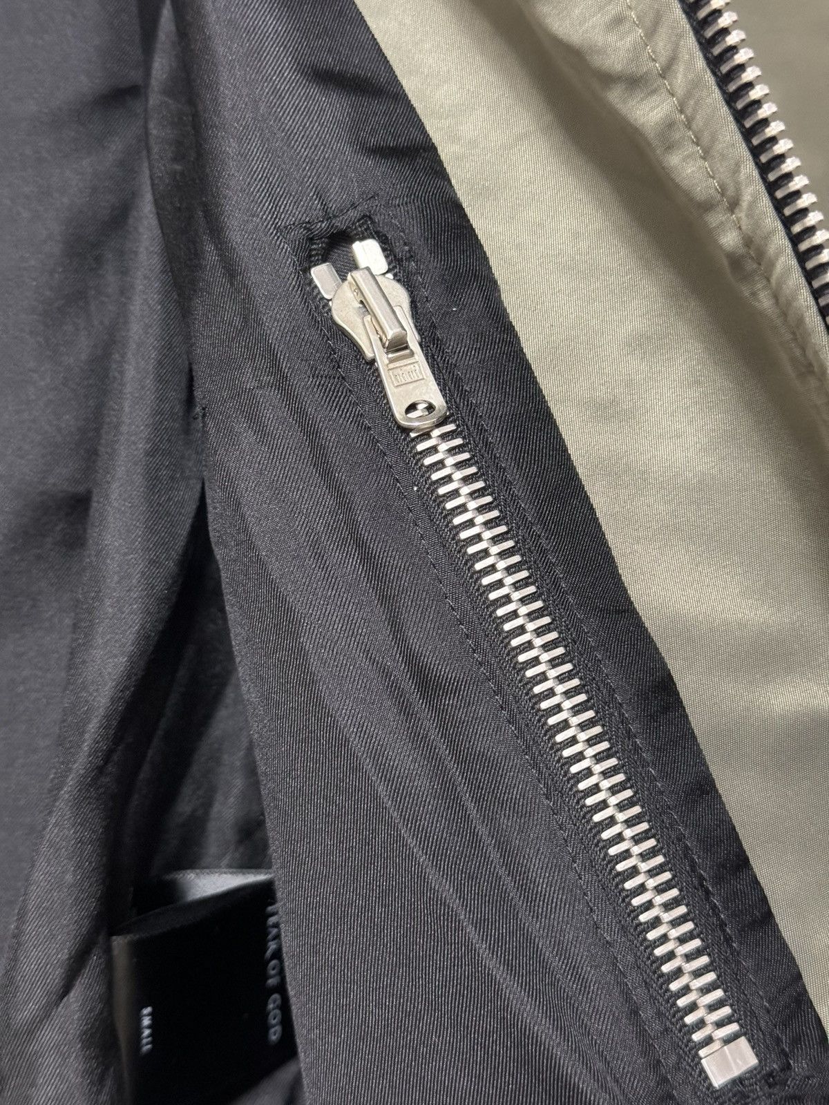 Fear of God × SSENSE 🔥SSENSE x Fear of God Fourth Collection Bomber Olive SZ S Size US S / EU 44-46 / 1 - 10 Thumbnail