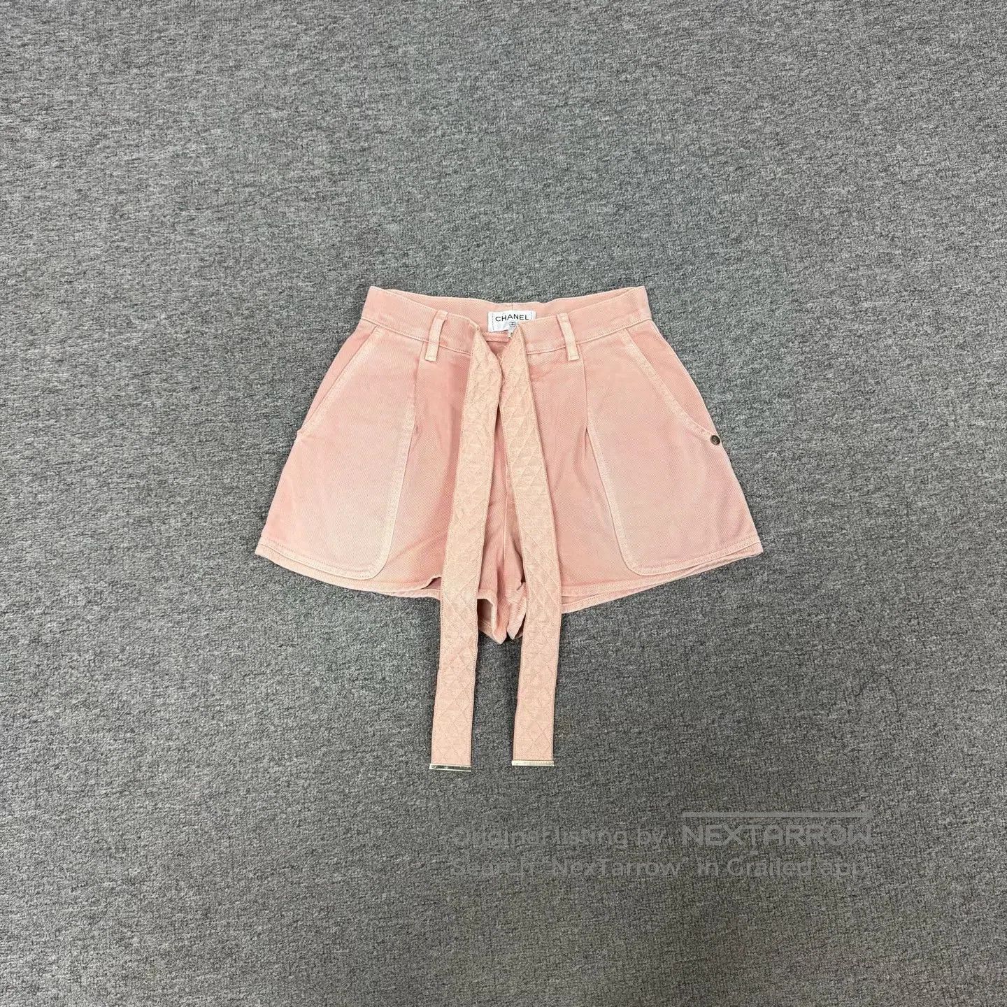 Chanel Chanel size 34 Pink ribbon denim shorts| Size 26" / US 2 / IT 38 - 2 Thumbnail