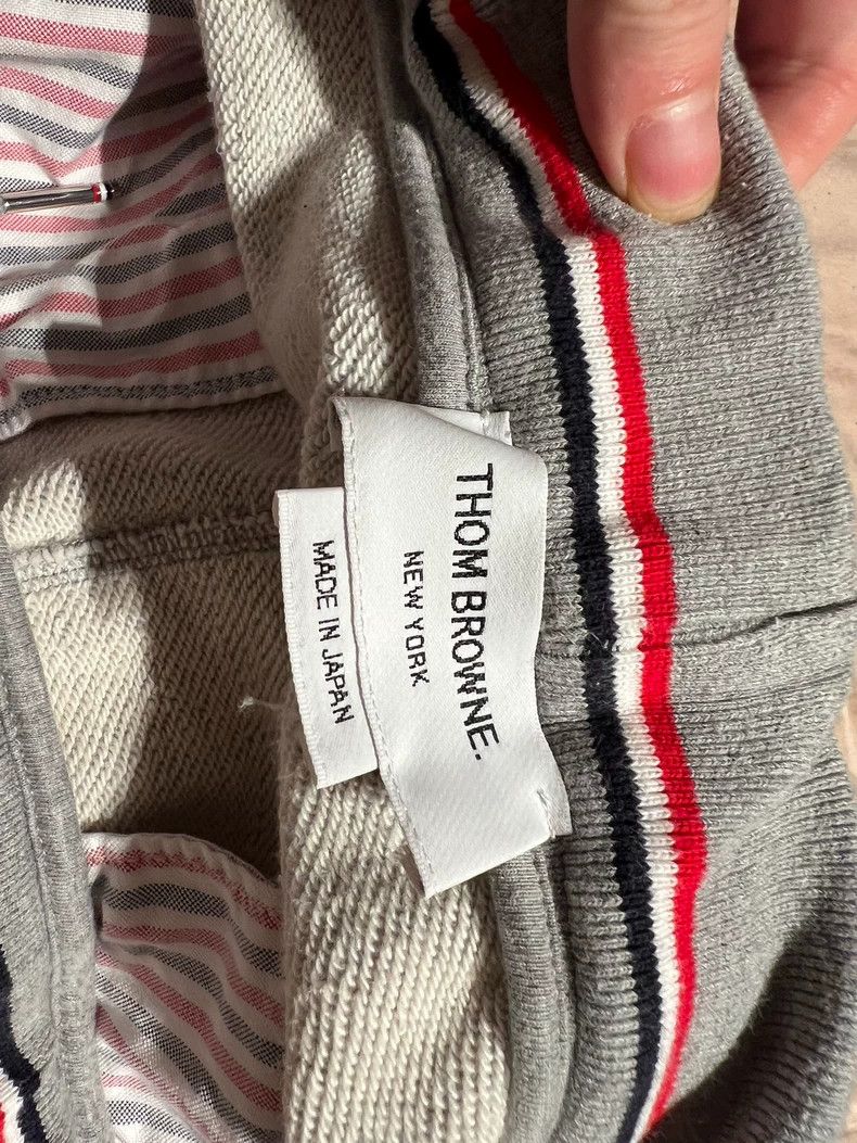 Thom Browne Thom Browne Classic grey shorts Size US 26 / EU 42 - 5 Thumbnail