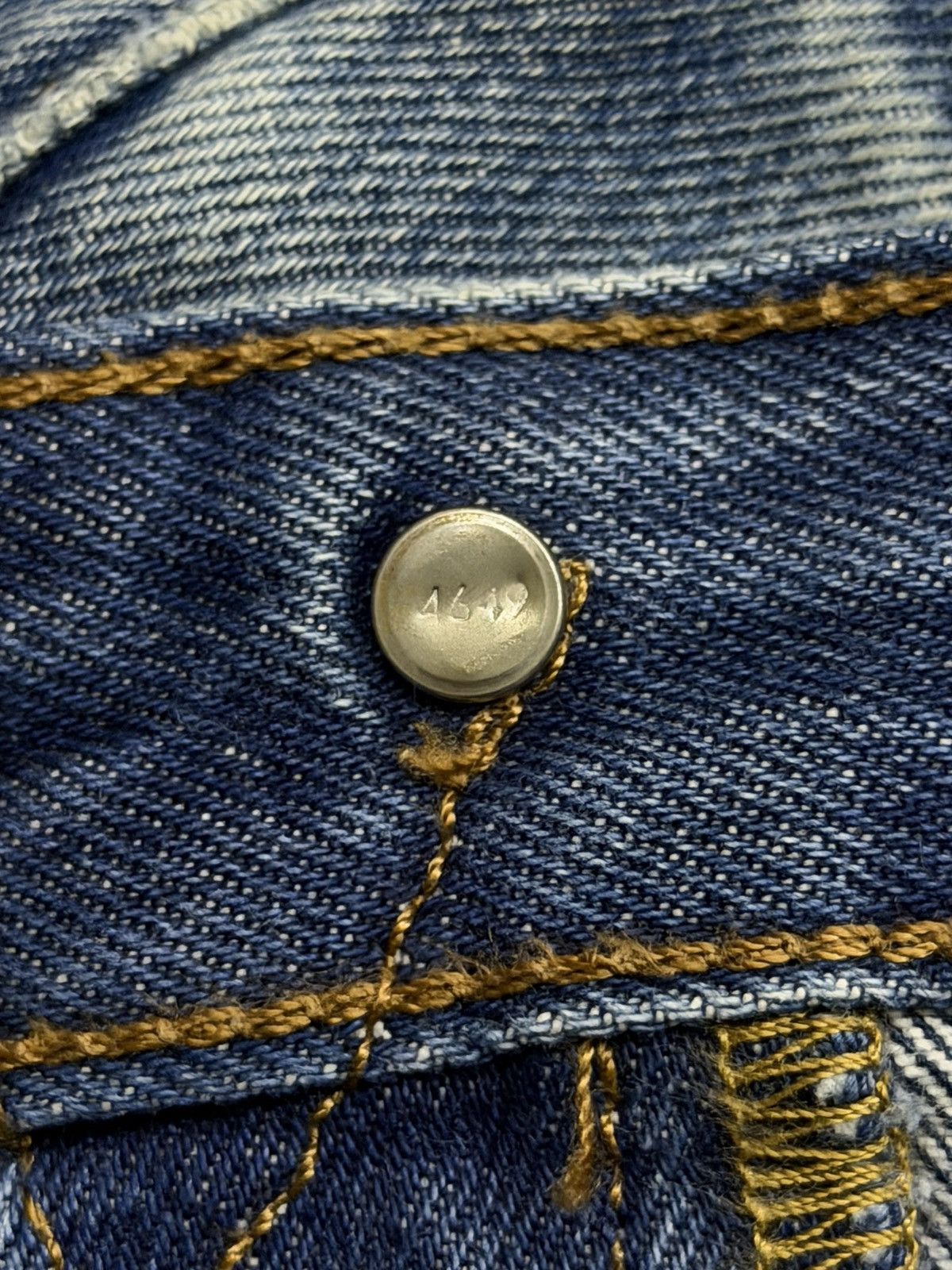 Levi's Vintage Levi’s 501 Denim Jeans | Regular Straight Fit | W37 Size US 37 - 11 Thumbnail