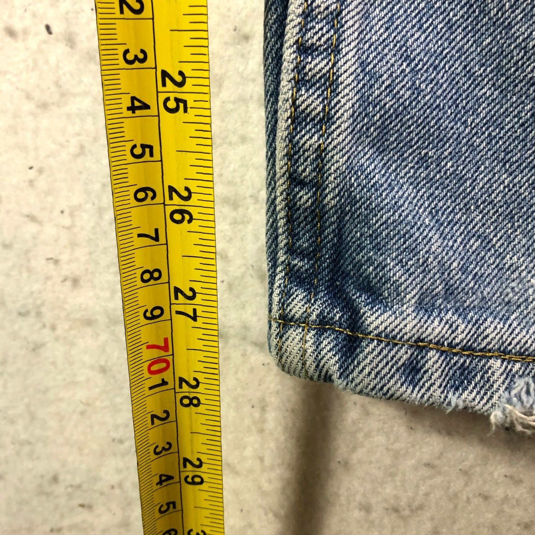 Vintage Riders Mens 42x30 Jeans Mid Rise Straight Leg Light Wash Blue Denim Casual Regular Rise Mens Size US 42 / EU 58 - 3 Thumbnail