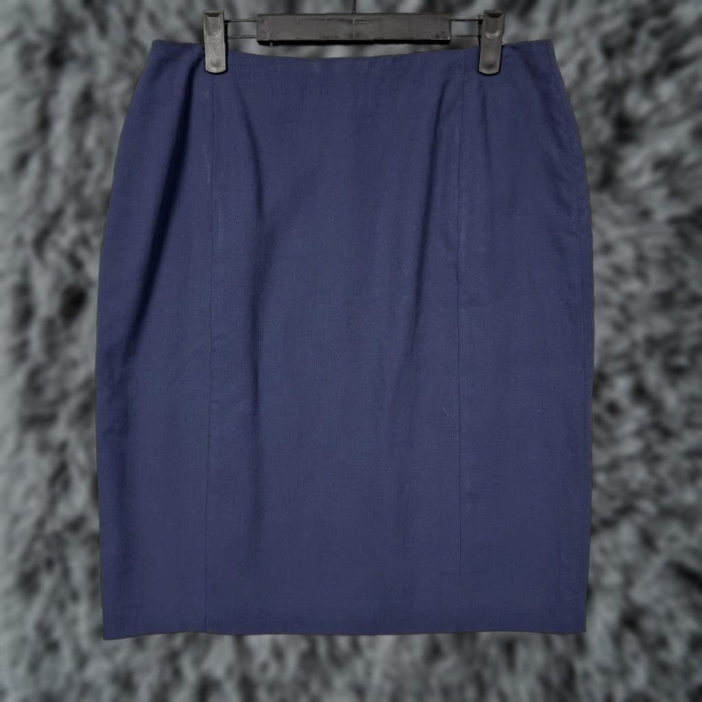 Vintage VINTAGE Russ Skirt 14 Wool Blend Lined Pencil Career Office Classic Workwear Women Waist 33in Knee Length Navy Blue Womens Size 36" / US 14 / IT 50 - 1 Thumbnail