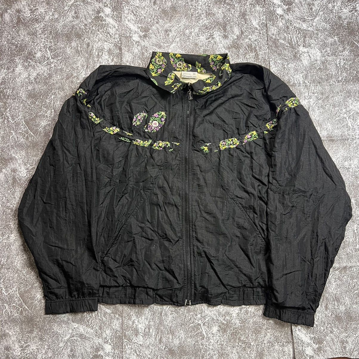 Sergio Tacchini × Vintage Vintage Mens Sergio Tacchini Windbreaker Size US L / EU 52-54 / 3 - 1 Thumbnail