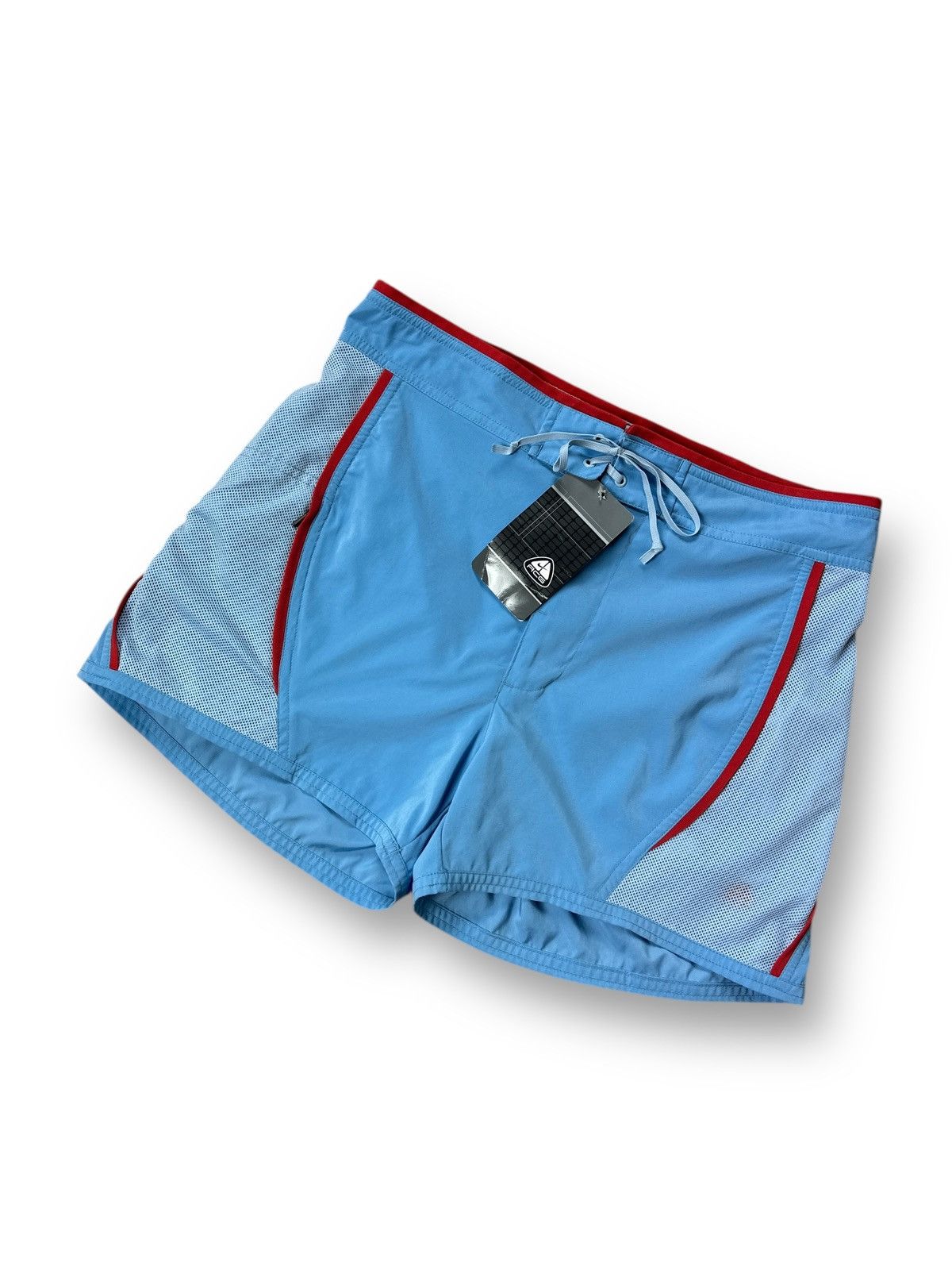 Nike ACG NWT🏷️ Vintage Nike ACG Women’s Shorts Size 28" / US 6 / IT 42 - 1 Thumbnail