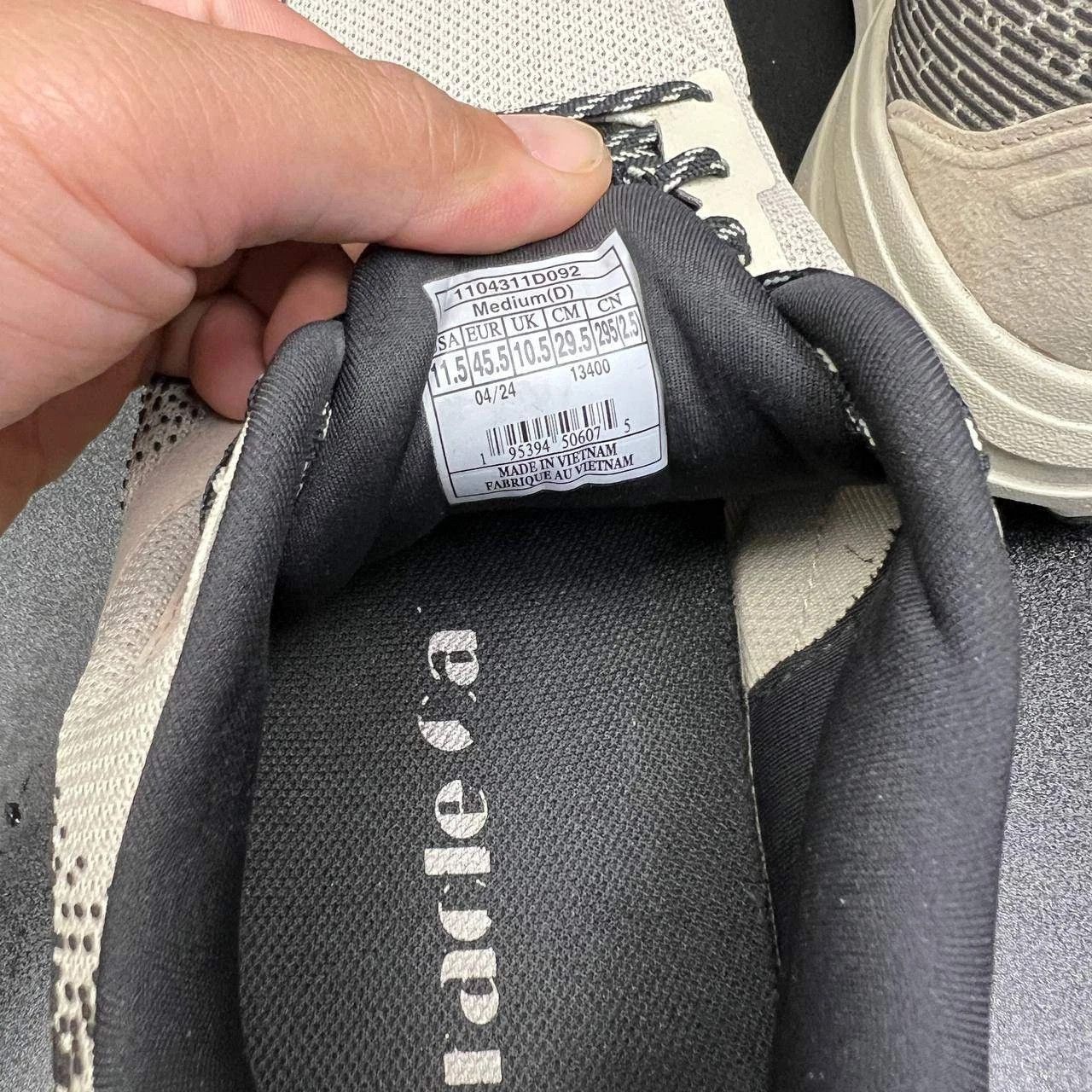 Brooks Brooks Ghost 2 Sneakers 11.5 Pelican Running 1104311D-092 Size US 11.5 / EU 44-45 - 6 Thumbnail