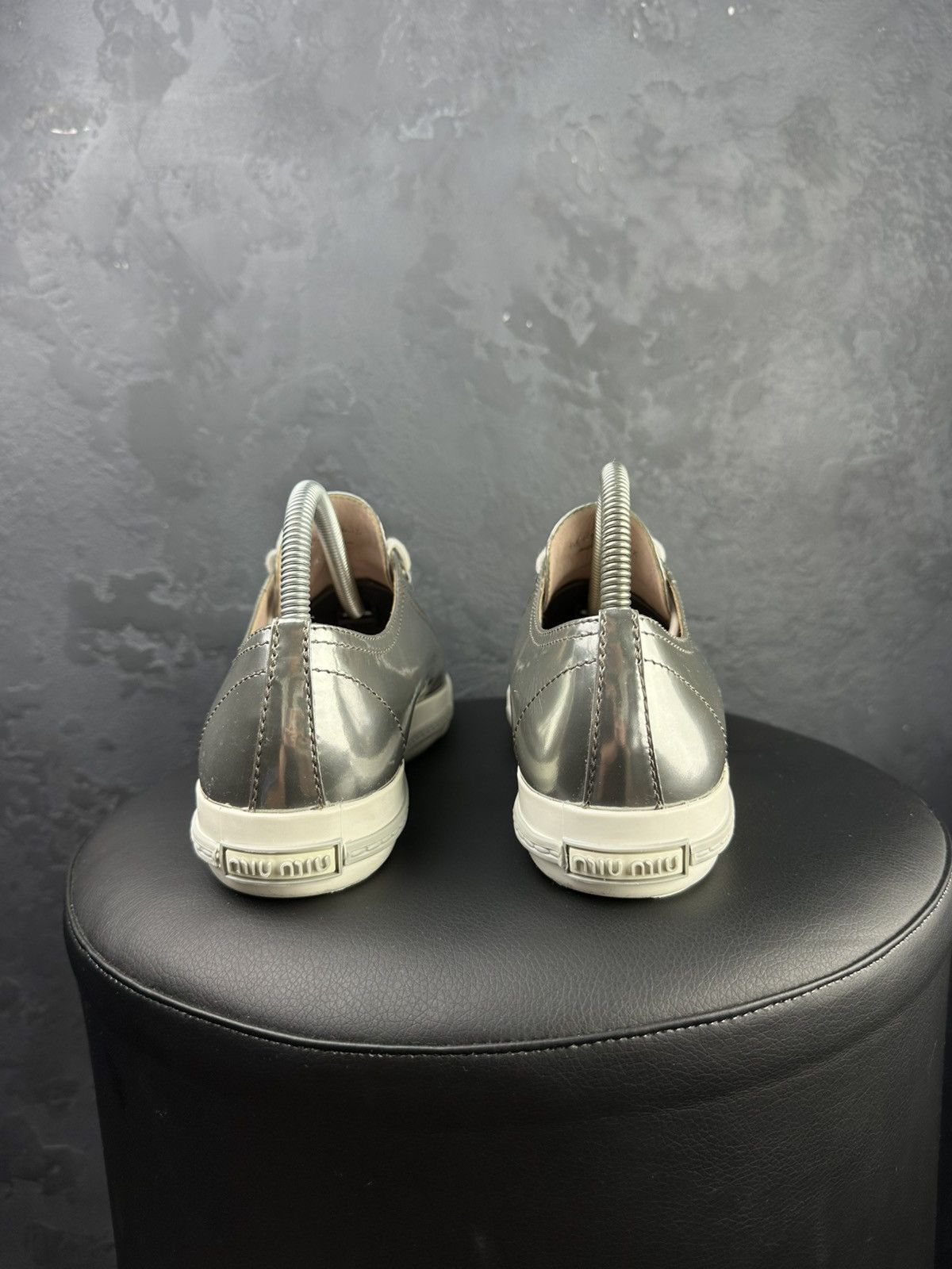 Miu Miu Miu Miu Silver Patent Leather Crystal Low-Top Sneakers Size US 10 / IT 40 - 8 Thumbnail
