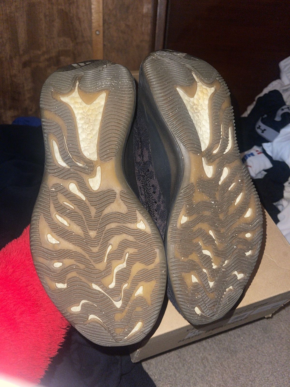 Adidas × Yeezy Adidas Yeezy Boost 380 Onyx Size US 11 / EU 44 - 4 Thumbnail