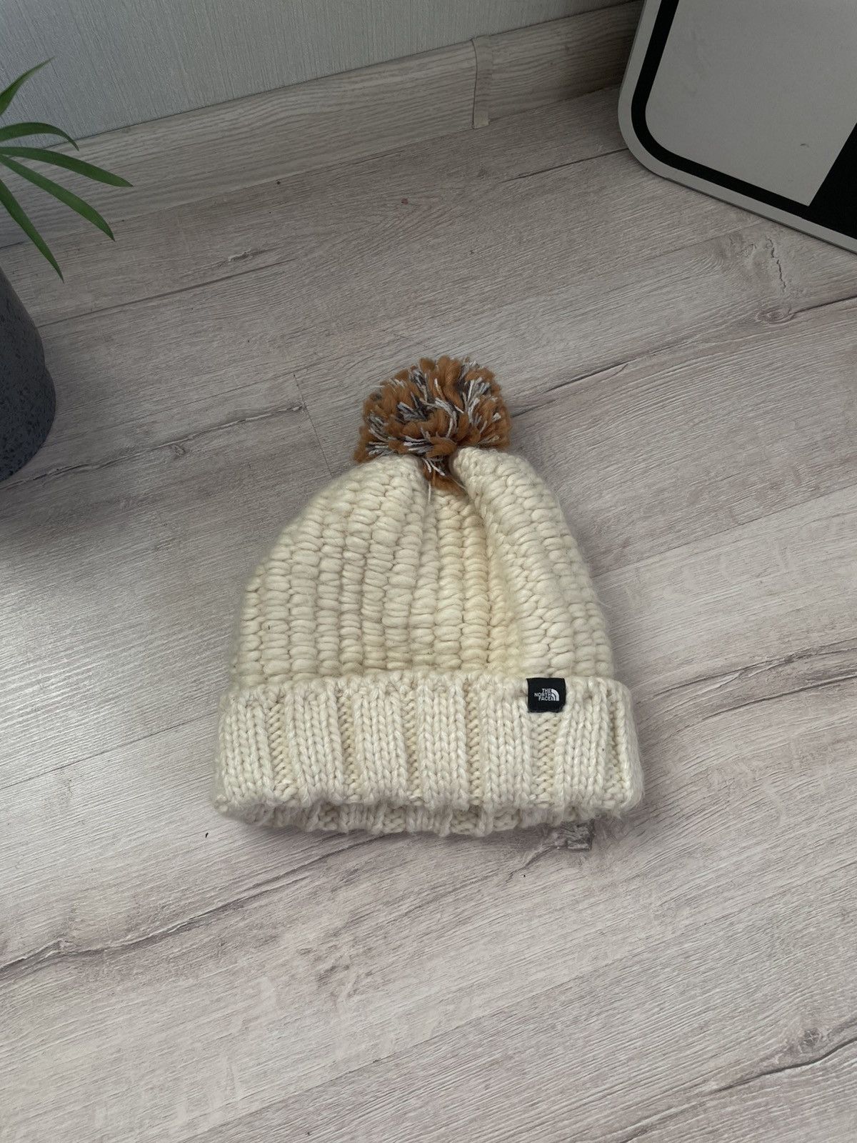 The North Face The North Face Knitted Hat with bell wmns Size Os Y2k Size ONE SIZE - 3 Thumbnail