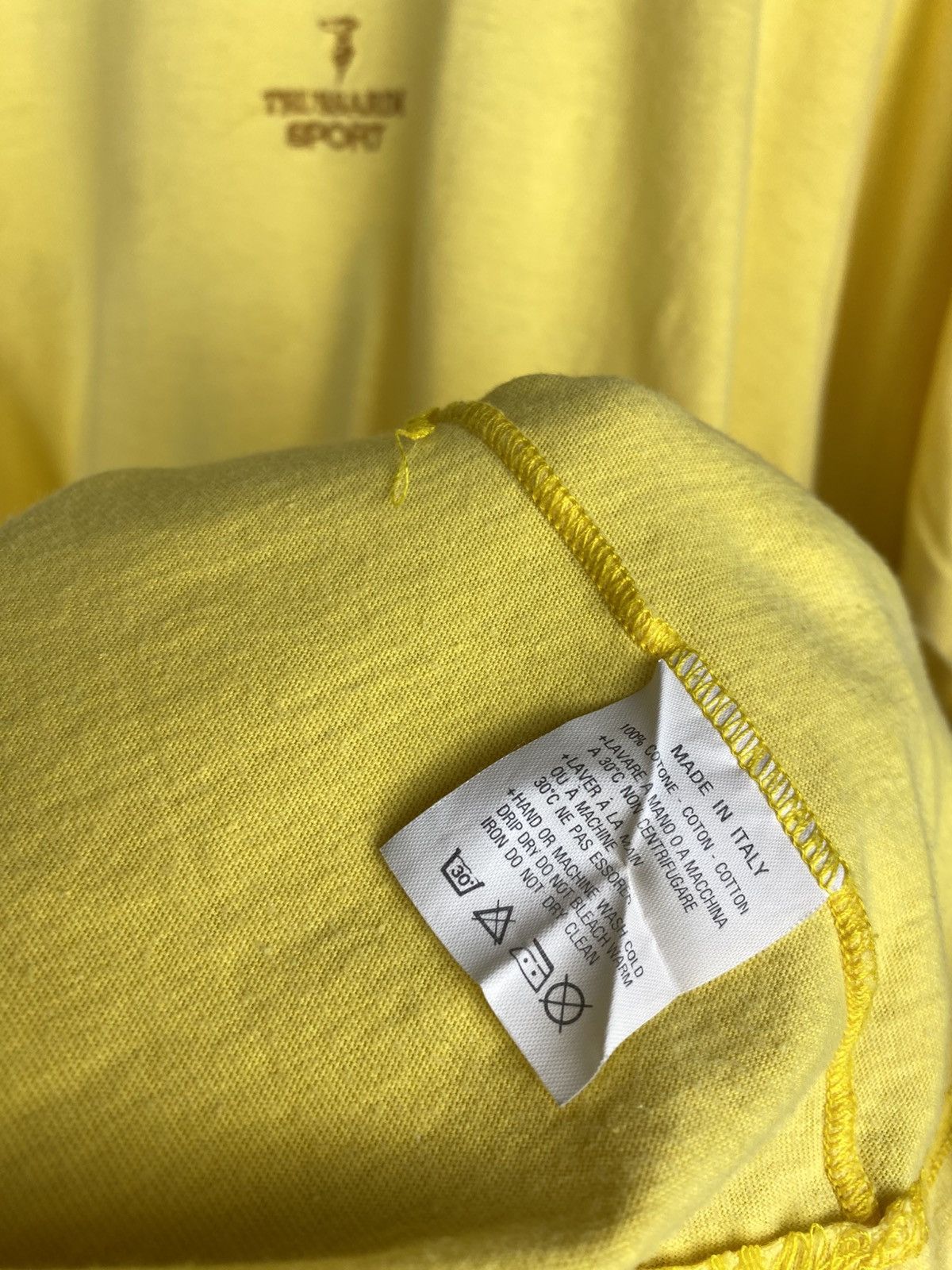 Trussardi × Vintage Vintage 90s Trussardi Italy Designer Y2K Tee shirt Size US L / EU 52-54 / 3 - 8 Thumbnail