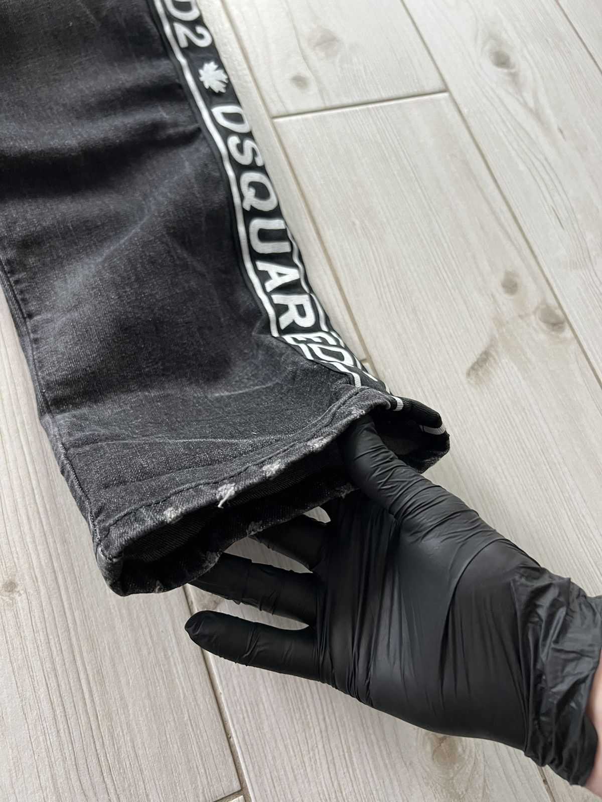 Dsquared2 DSQUARED2 Size 52 Black Distressed Denim Button Fly Jeans Size US 36 / EU 52 - 11 Thumbnail