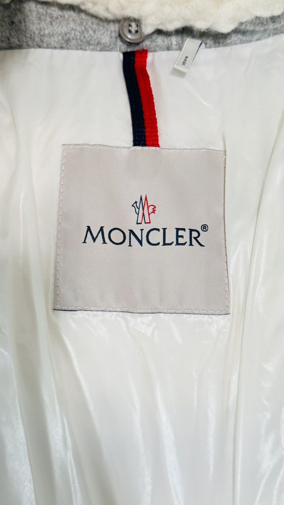 Moncler Moncler white Tarentaise Down Jacket sz. M Size M / US 6-8 / IT 42-44 - 4 Thumbnail