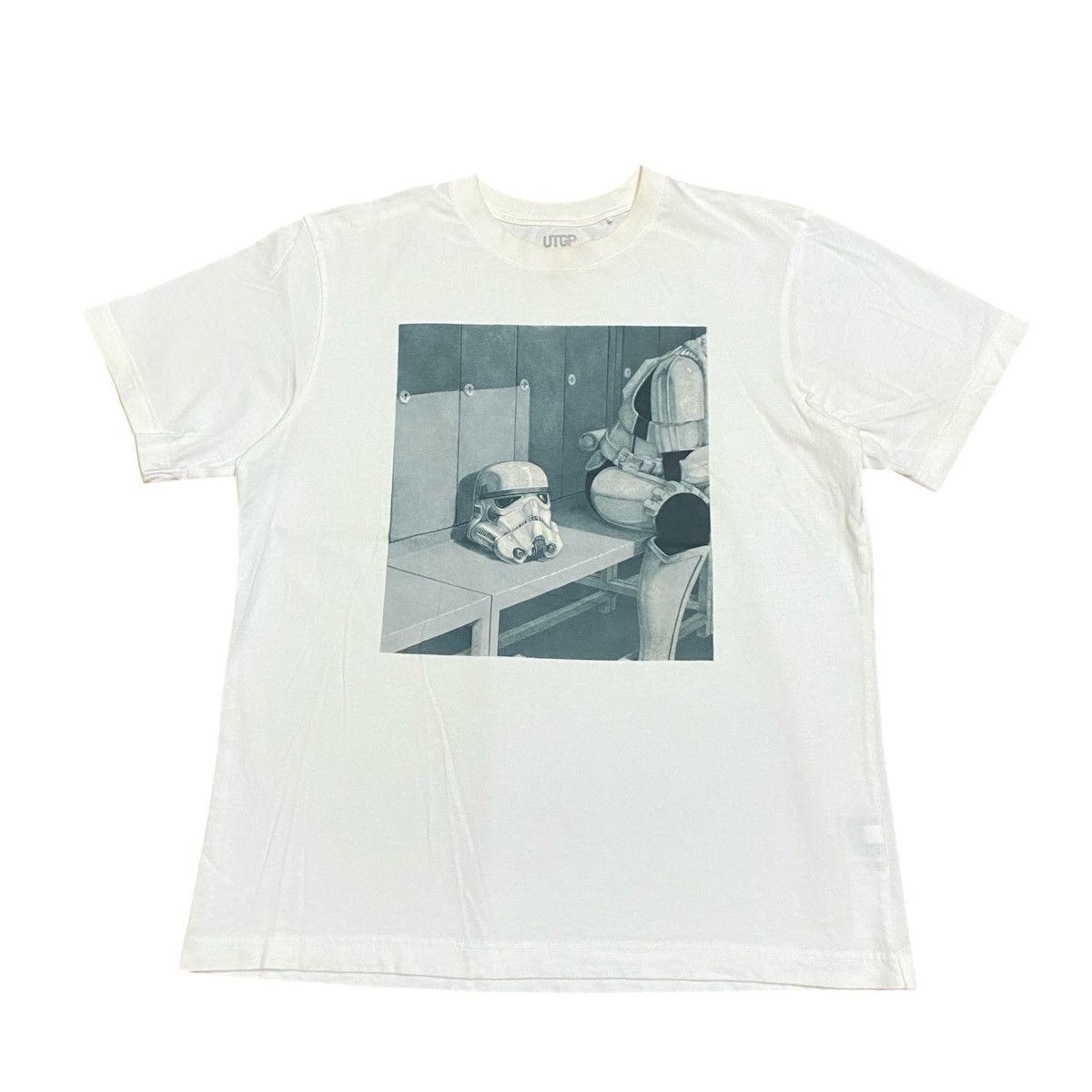 Uniqlo Uniqlo Star Wars Stormtrooper Movie Graphic Tee Size US L / EU 52-54 / 3 - 1 Thumbnail