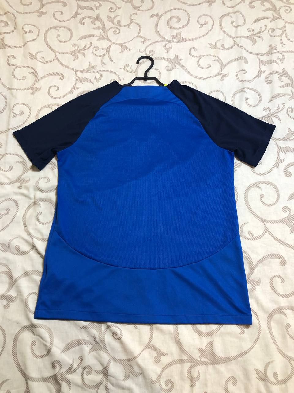 Nike PORTSMOUTH TRAINING SHIRT FOOTBALL SOCCER JERSEY NIKE Size US L / EU 52-54 / 3 - 6 Thumbnail