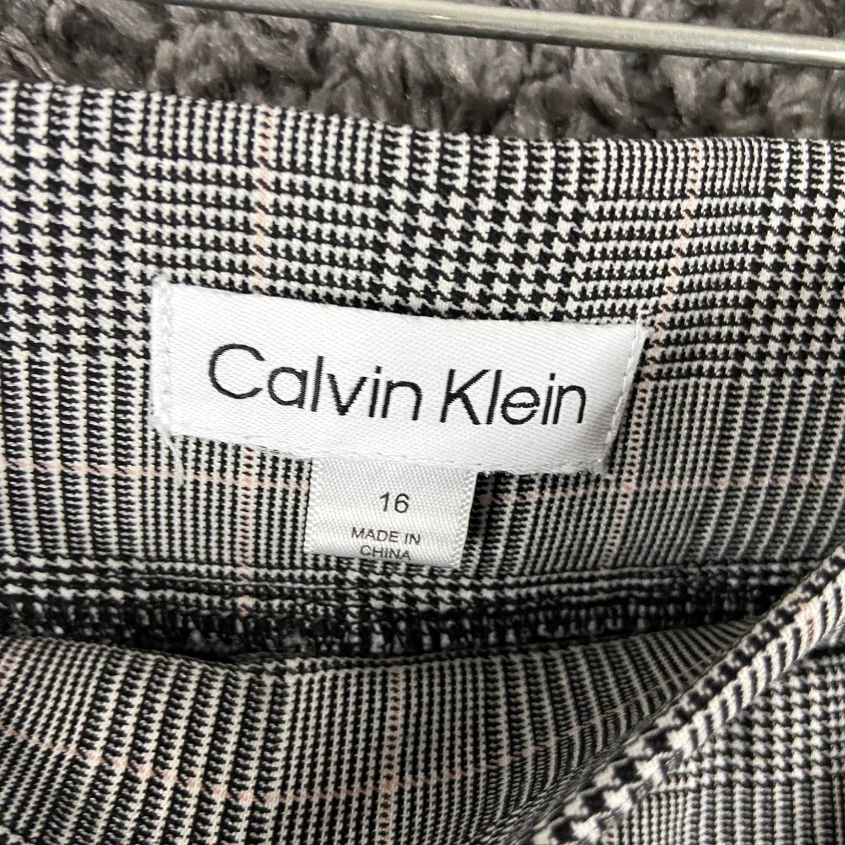 Calvin Klein Calvin Klein Pants Women Gray Plaid Skinny Dress Pants 16 Size 38" / US 16 / IT 52 - 5 Thumbnail