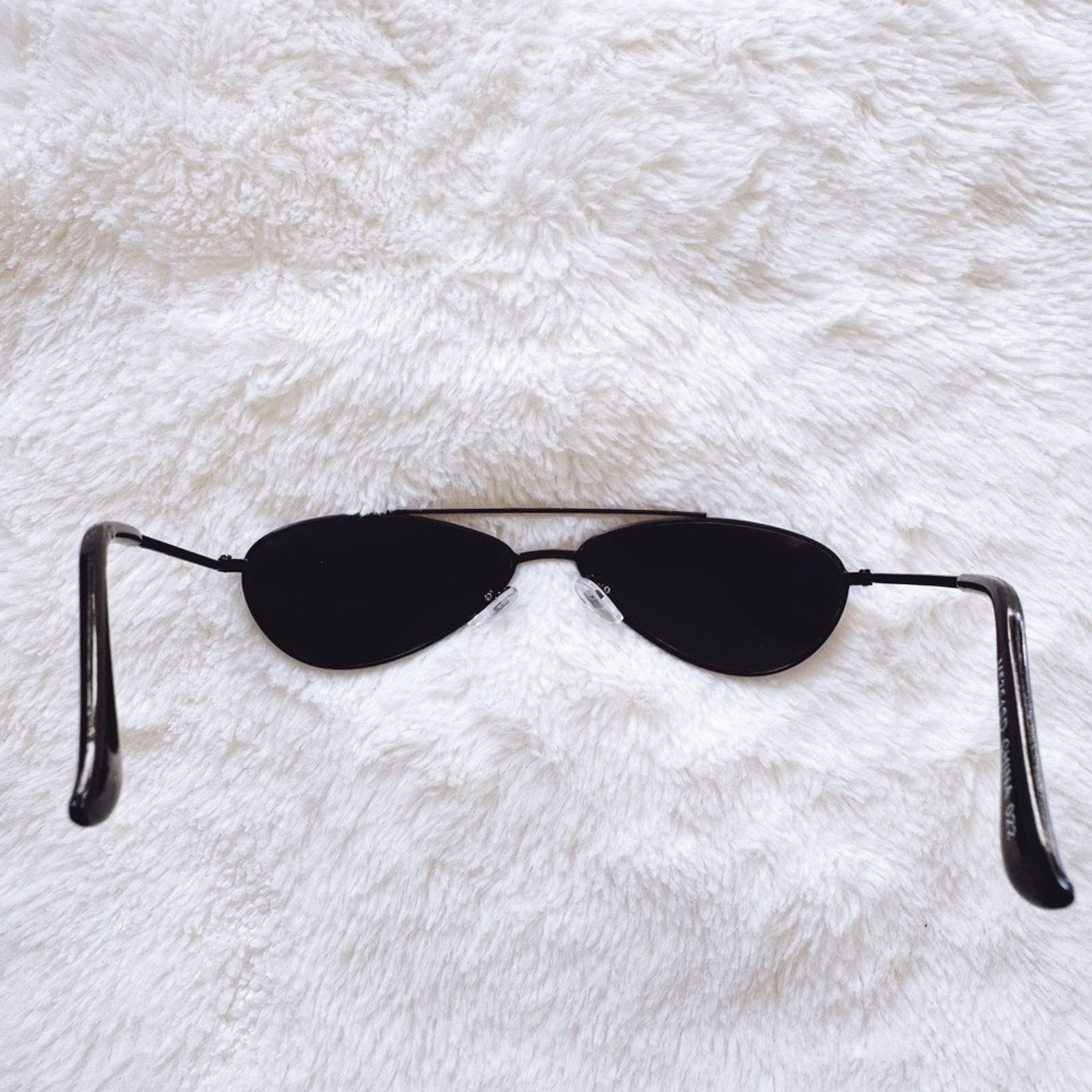 Other Cynthia Black Aviator Slim Sunglasses Size ONE SIZE - 9 Thumbnail